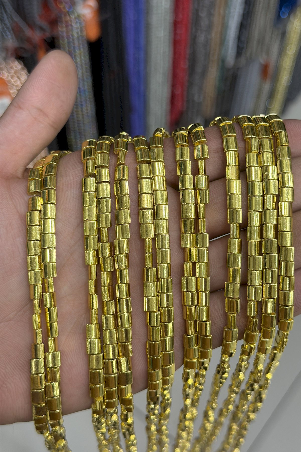 Hematit Taşı Yassı Kare Kesim Altın Sarı 5x5mm Doğal Taş Dizi