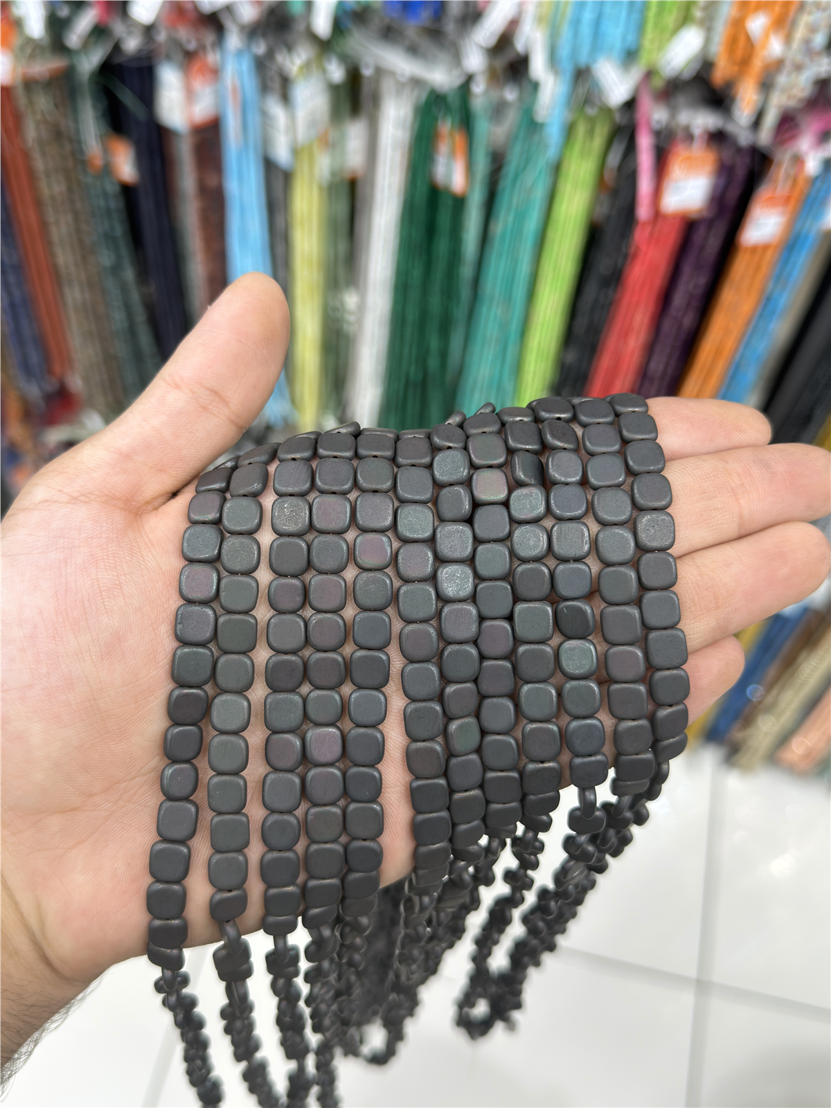 Hematit Taşı Yassı Kare Kesim Mat Siyah 8x3mm Doğal Taş Dizi
