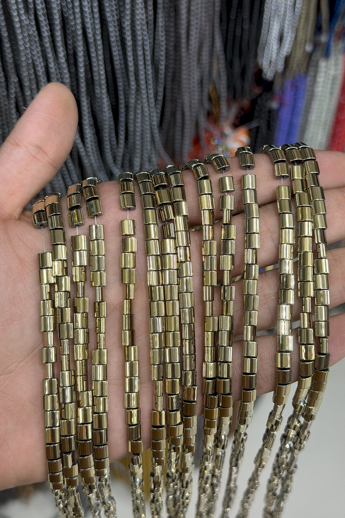 Hematit Taşı Yassı Kesim Parlak Antik Sarı 5x5mm Doğal Taş Dizi