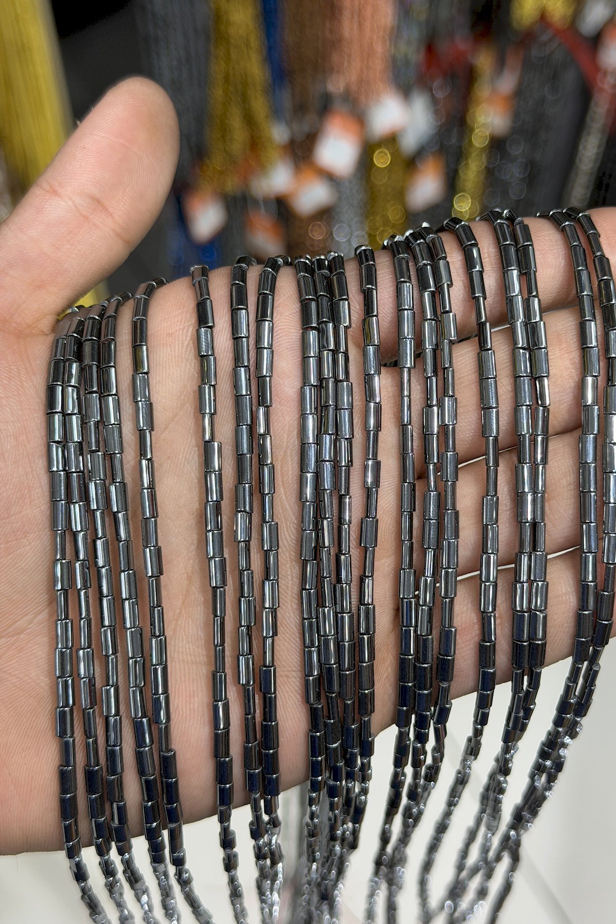Hematit Taşı Yassı Kesim Parlak Füme 3x5mm Doğal Taş Dizi