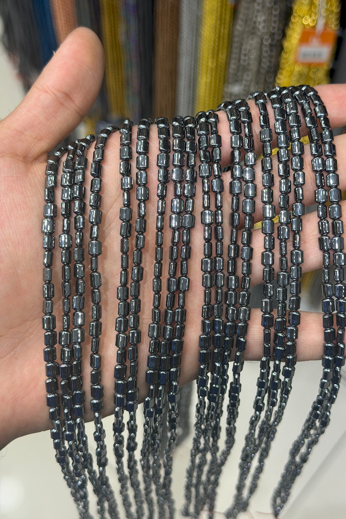 Hematit Taşı Yassı Kesim Parlak Füme 4x6mm Doğal Taş Dizi