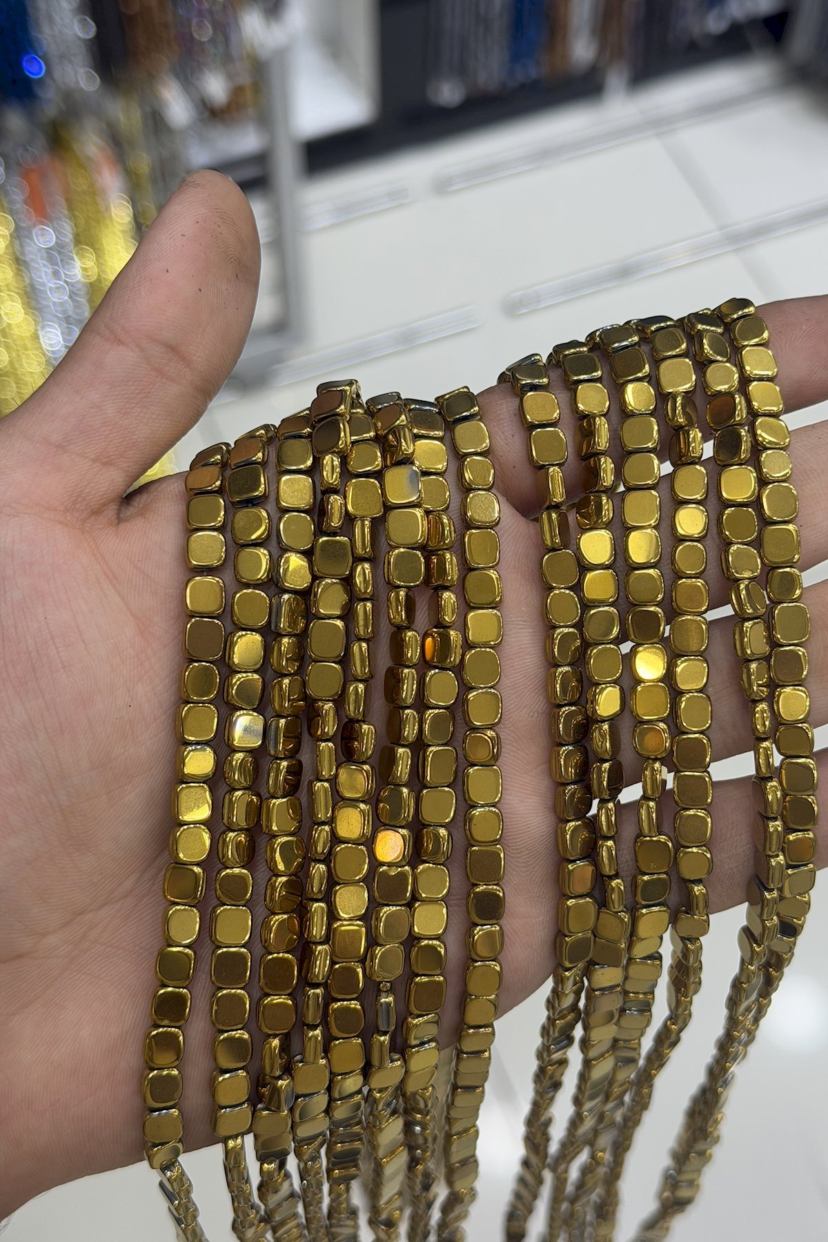 Hematit Taşı Yassı Kesim Parlak Gold 6x6mm Doğal Taş Dizi