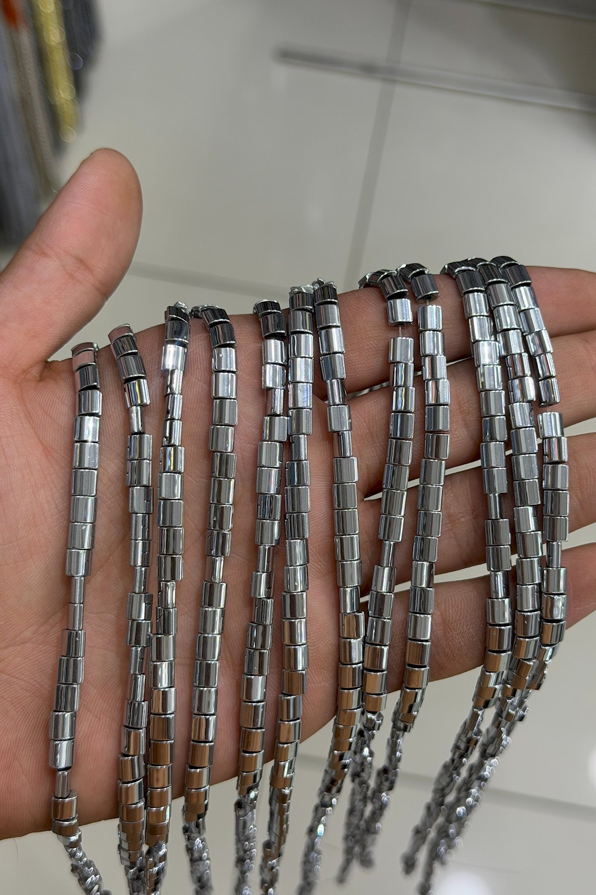 Hematit Taşı Yassı Kesim Parlak Gümüş 5x5mm Doğal Taş Dizi