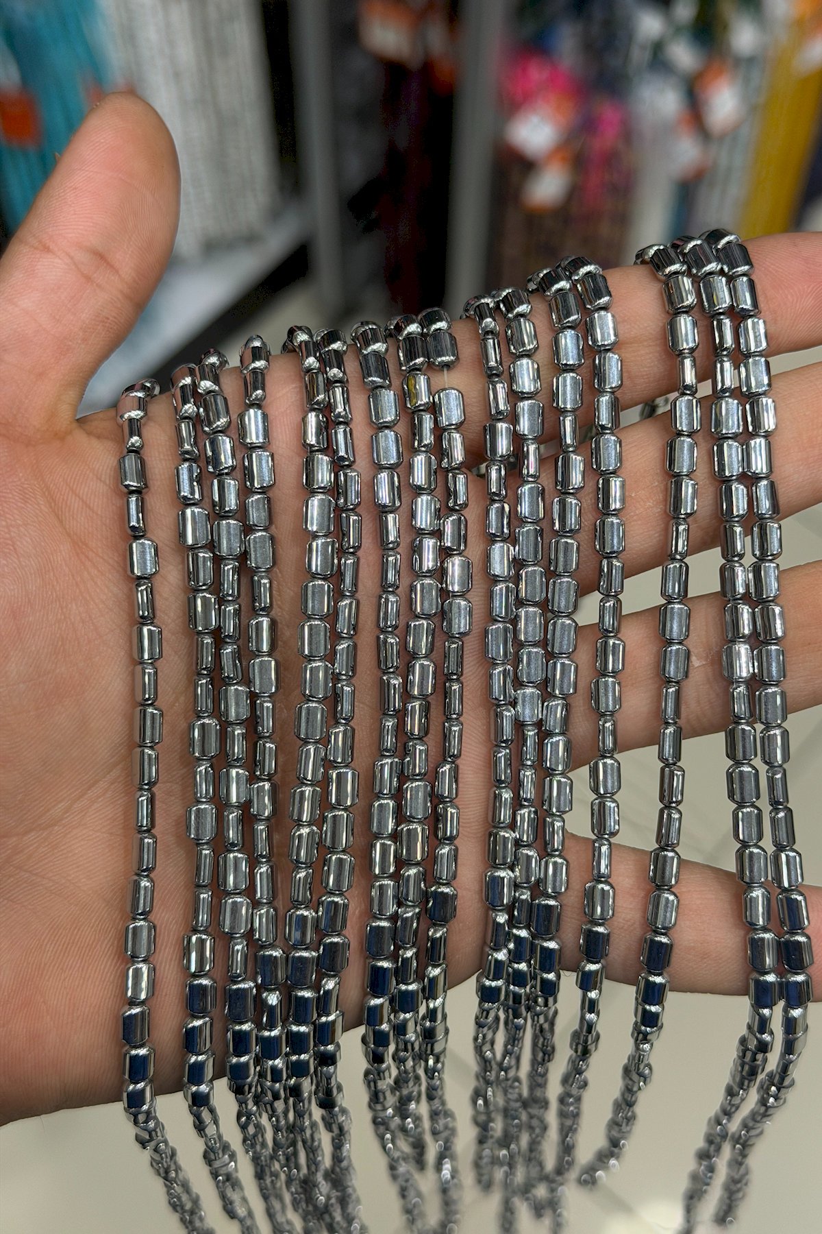 Hematit Taşı Yassı Kesim Parlak Gümüş 4x6mm Doğal Taş Dizi