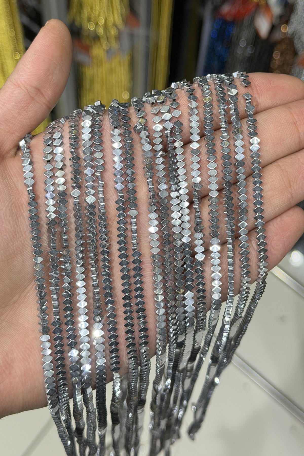 Hematit Taşı Yassı Kesim Parlak Gümüş 3x4mm Doğal Taş Dizi