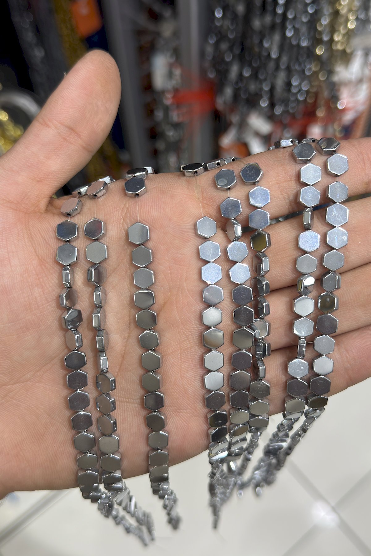 Hematit Taşı Yassı Kesim Parlak Gümüş 6x6mm Doğal Taş Dizi
