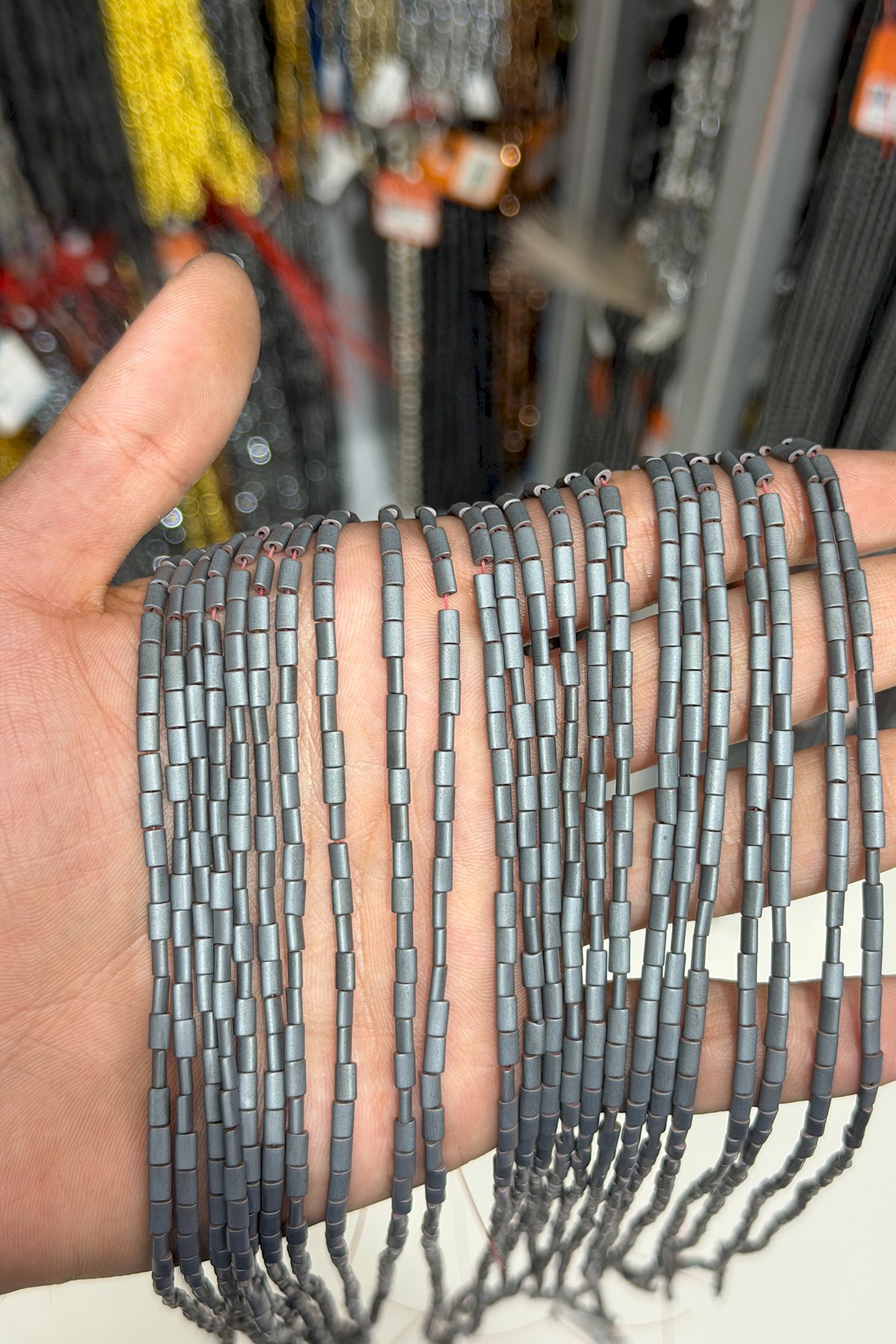 Hematit Taşı Yassı Tımbıl Kesim Mat Gri 3x5mm Doğal Taş Dizi