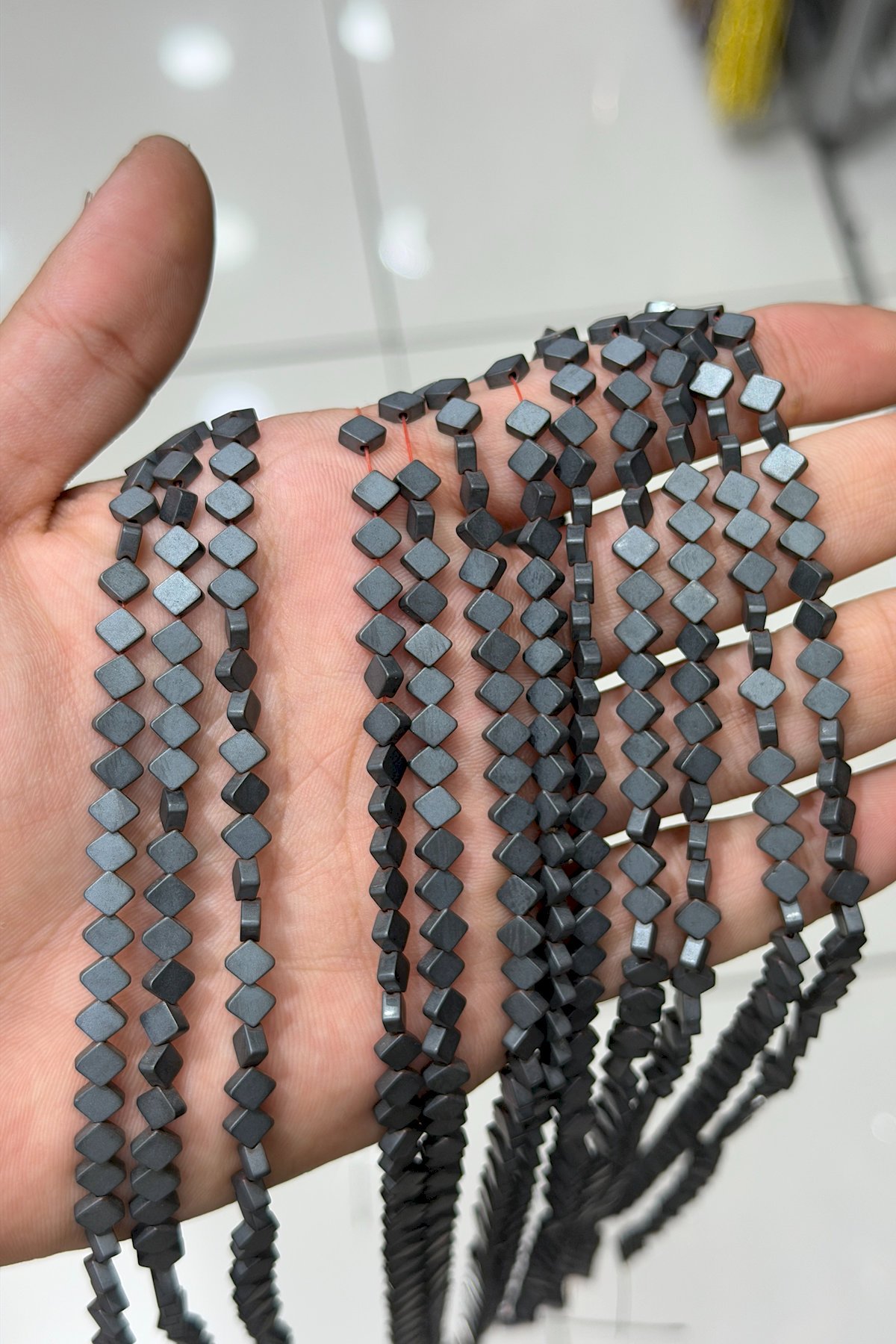 Hematit Taşı Yatay Kare Kesim Mat Gri 6x6mm Doğal Taş Dizi