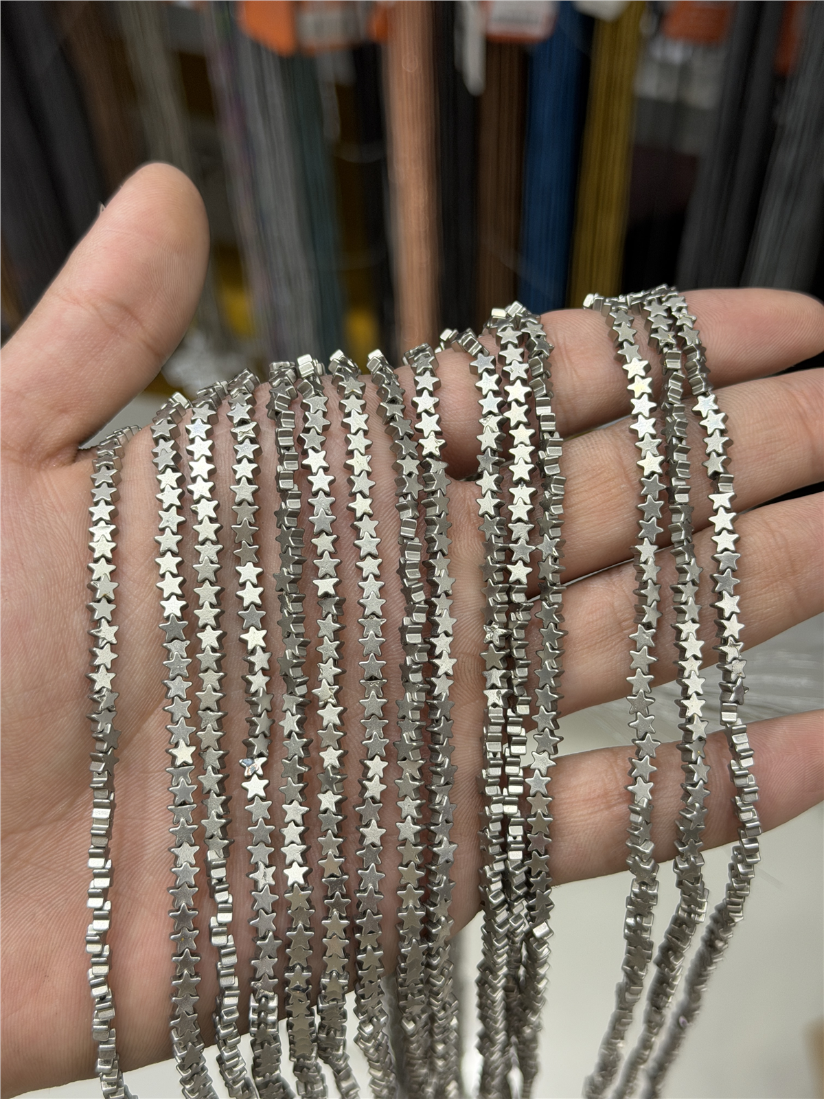 Hematit Taşı Yıldız Kesim Mat Titanyum 4mm Doğal Taş Dizi