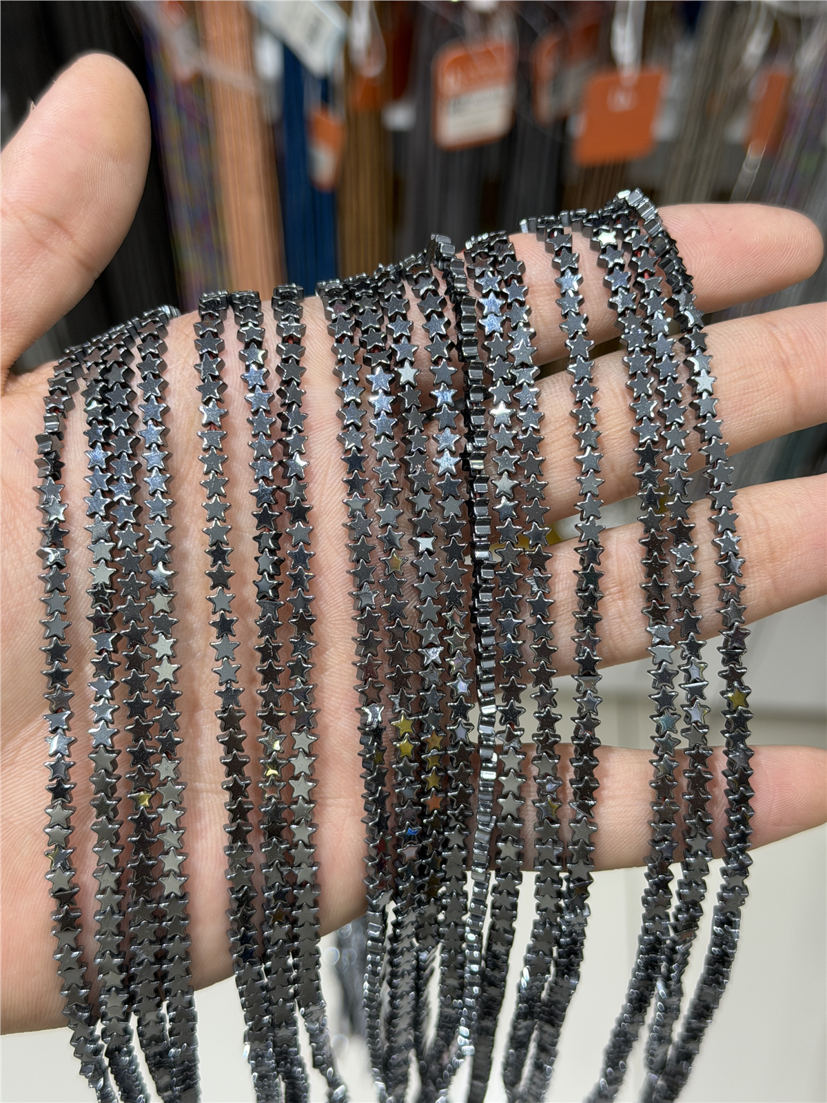 Hematit Taşı Yıldız Kesim Parlak Füme 4mm Doğal Taş Dizi