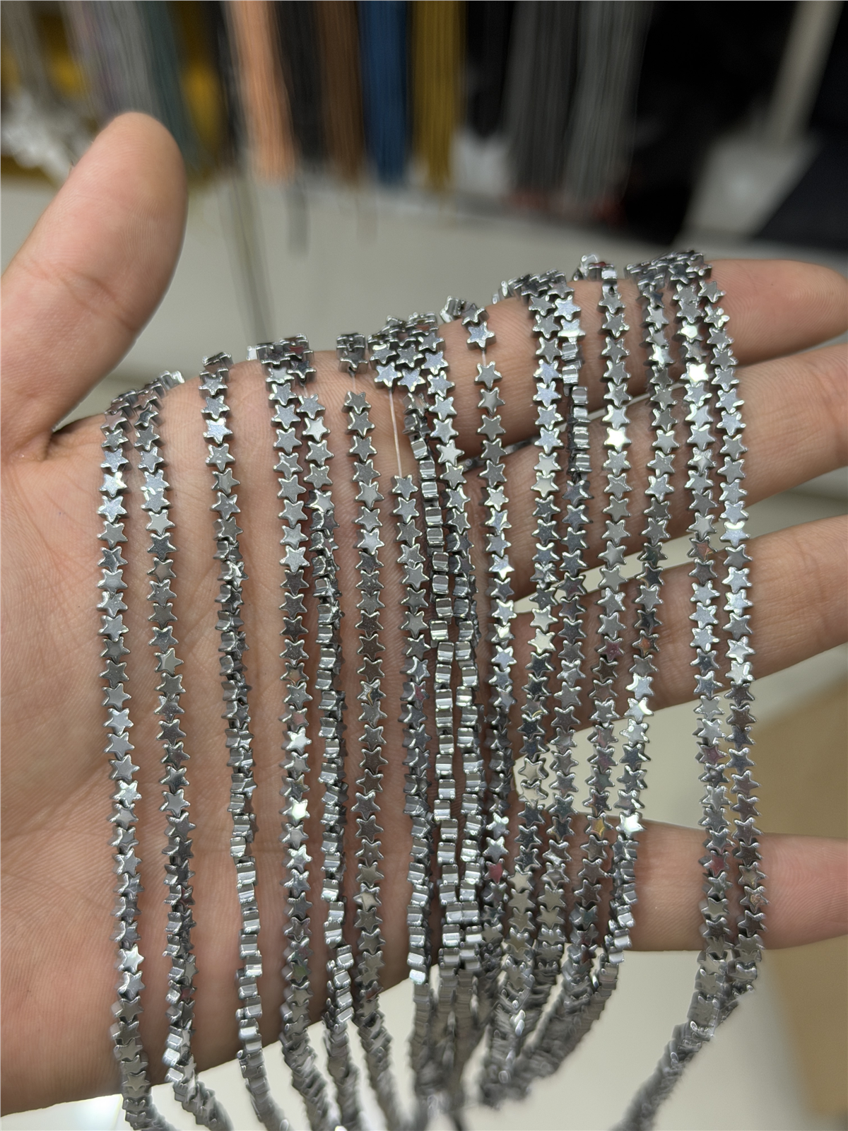 Hematit Taşı Yıldız Kesim Parlak Gümüş 4mm Doğal Taş Dizi