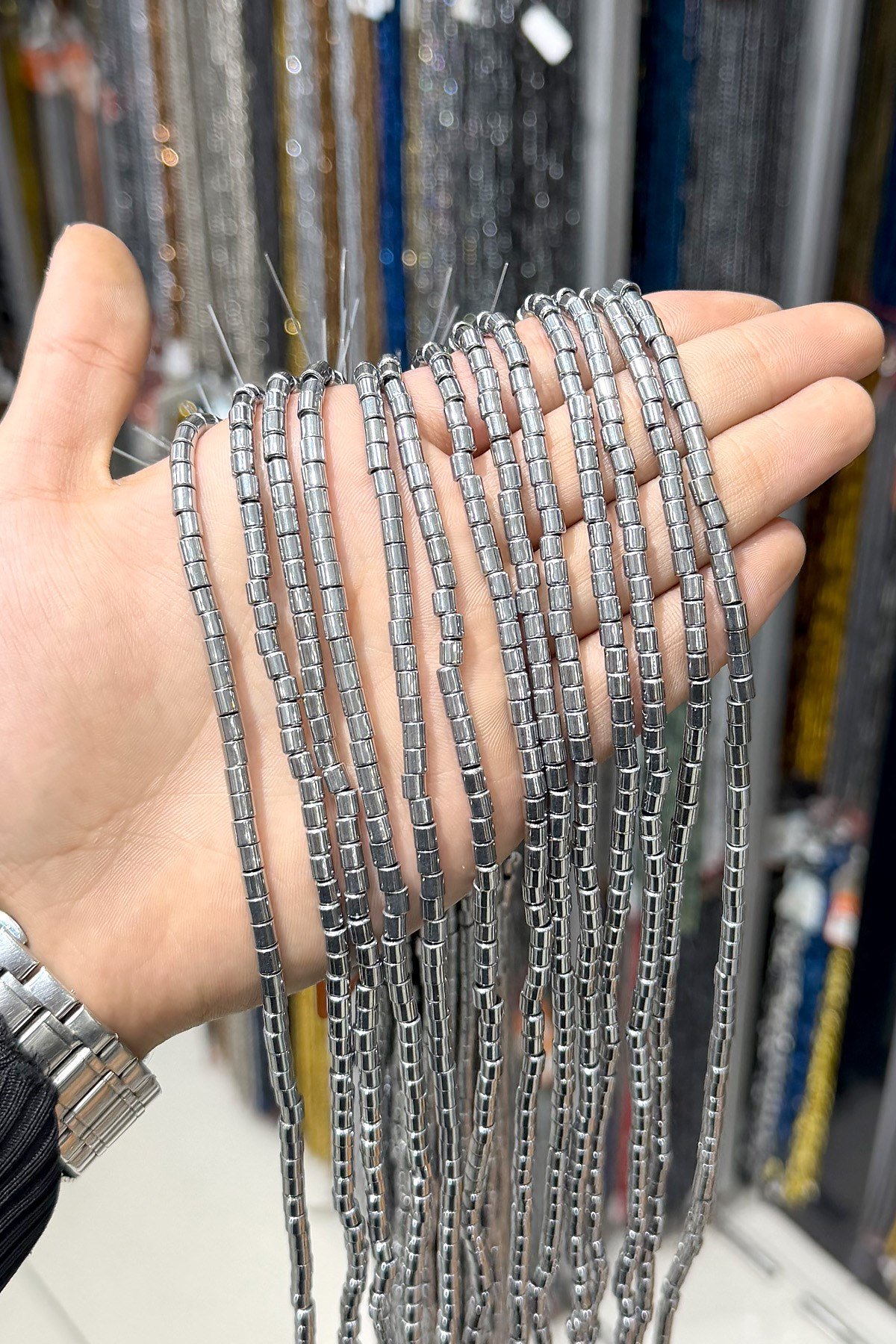 Hematit Taşı Silindir Kesim Parlak Gümüş 4x4mm Doğal Taş Dizi