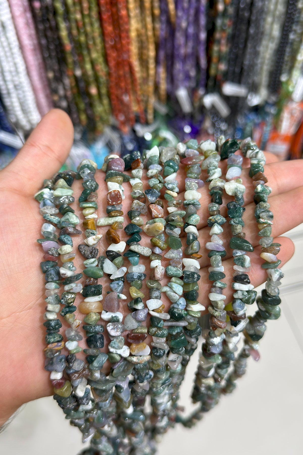 Hint Akik Kırık Taş Orta Boy Parlak 5x8mm Doğal Taş Dizi
