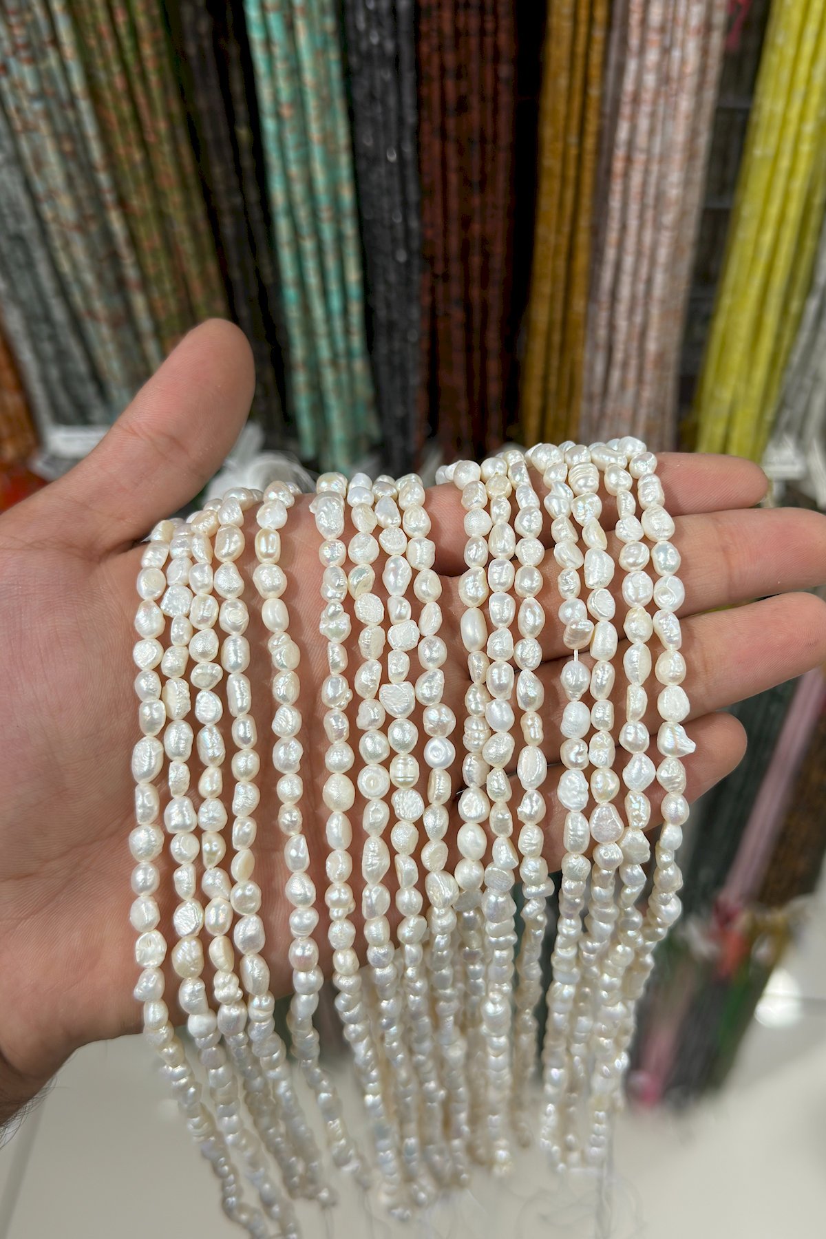 İnci Doğal Taş - Amorf Kesim 5-6mm Dizi