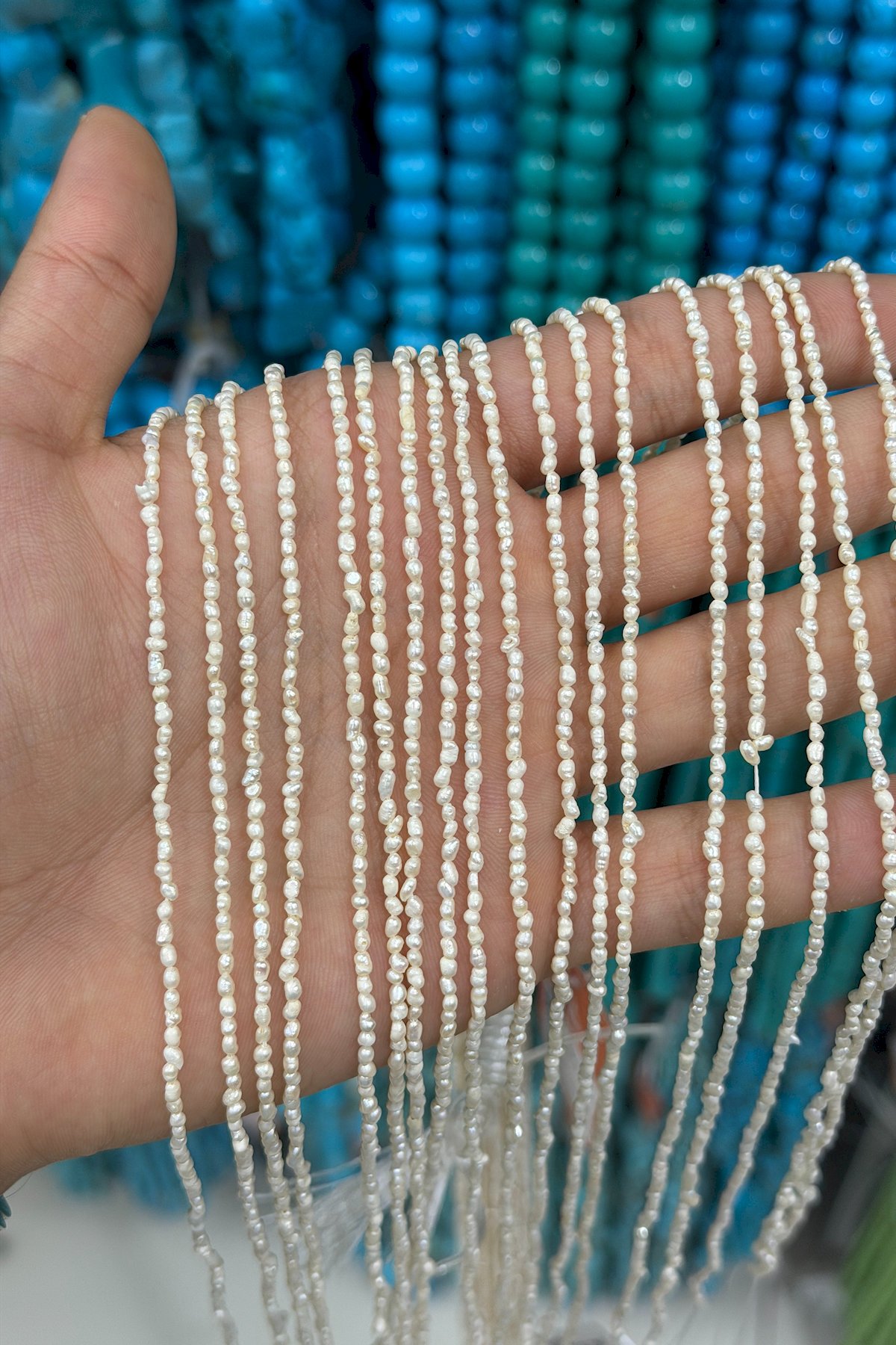 İnci Doğal Taş Arpa Kesim 2-3mm Dizi