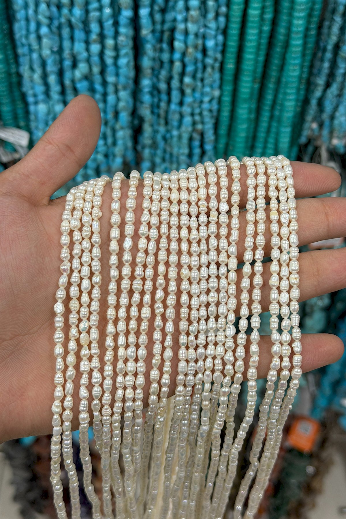 İnci Doğal Taş-Beyaz Arpa Amorf Kesim 3-4mm Dizi B