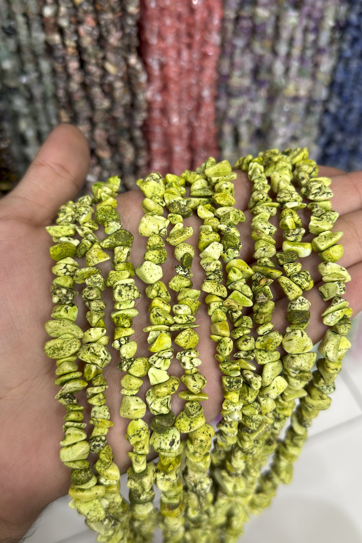 Jasper Kırık Taş Orta Boy Parlak 5x8mm Doğal Taş Dizi