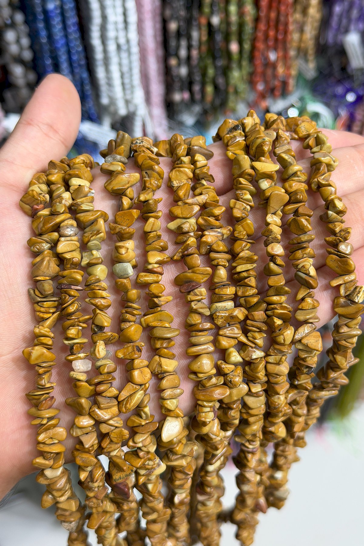 Jasper Kırık Taş Orta Boy Parlak 5x8mm Doğal Taş Dizi
