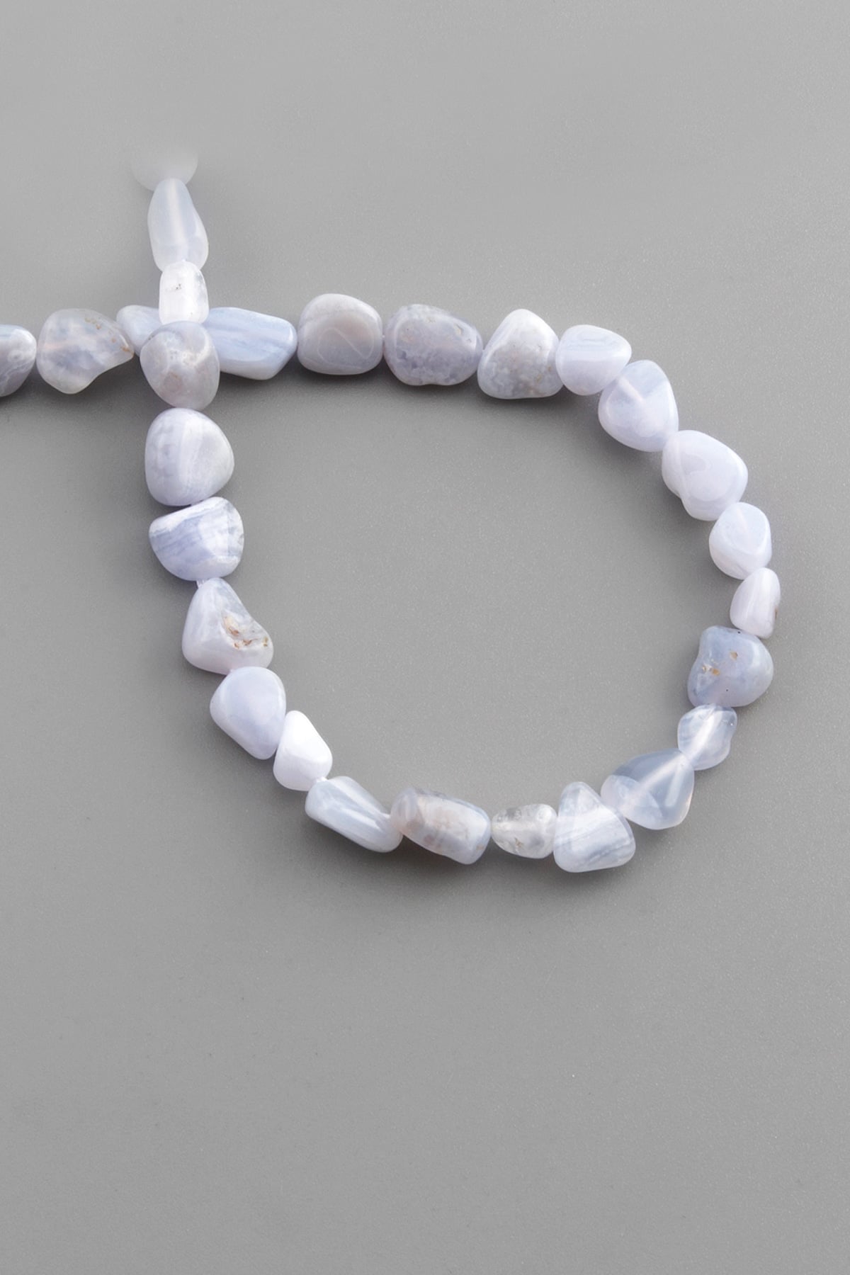 Kalsedon Taşı Tımbıl Kesim 6x8mm Doğal Taş Dizi