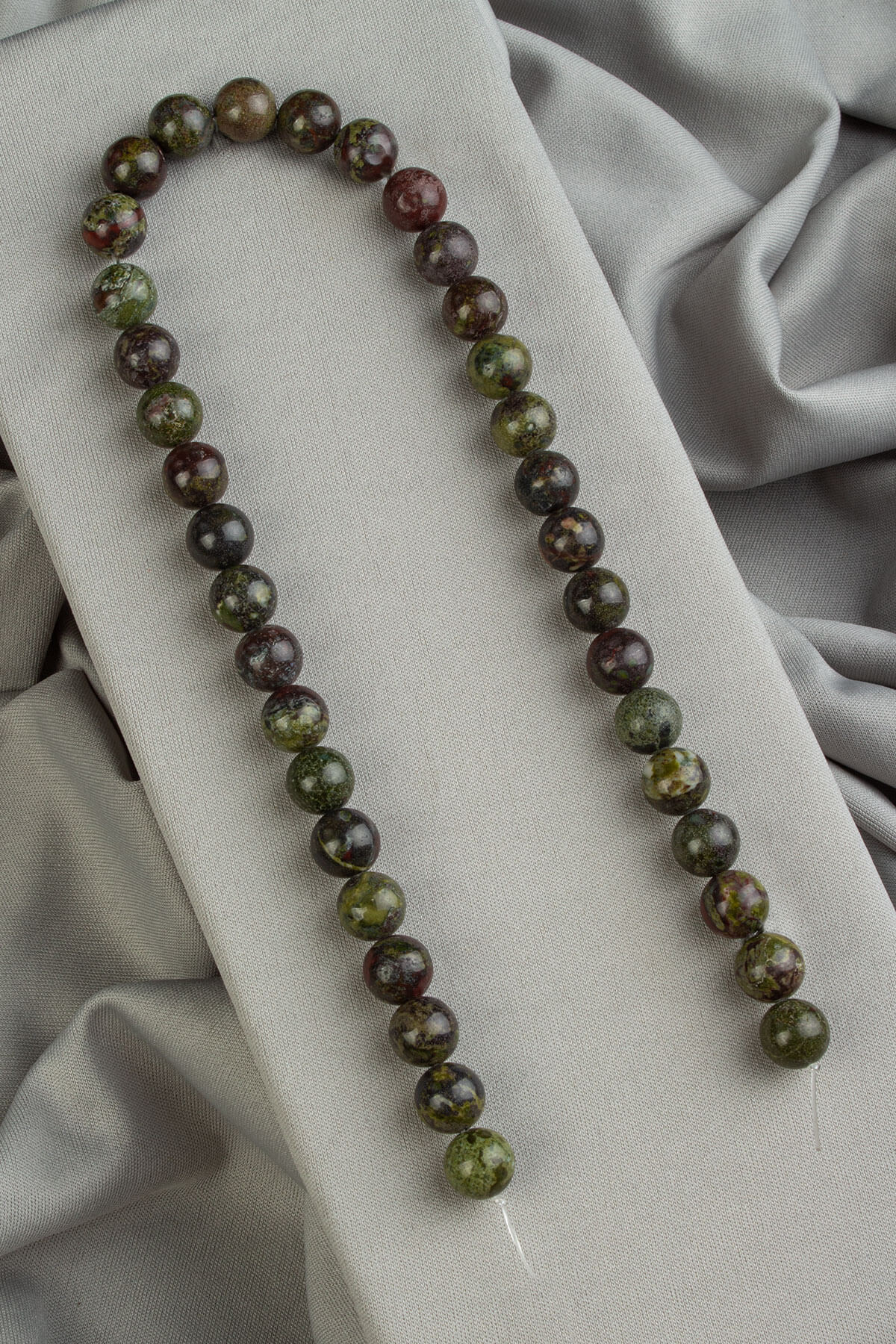 Kan Taşı Doğal Taş Parlak Küre Kesim 10mm Dizi