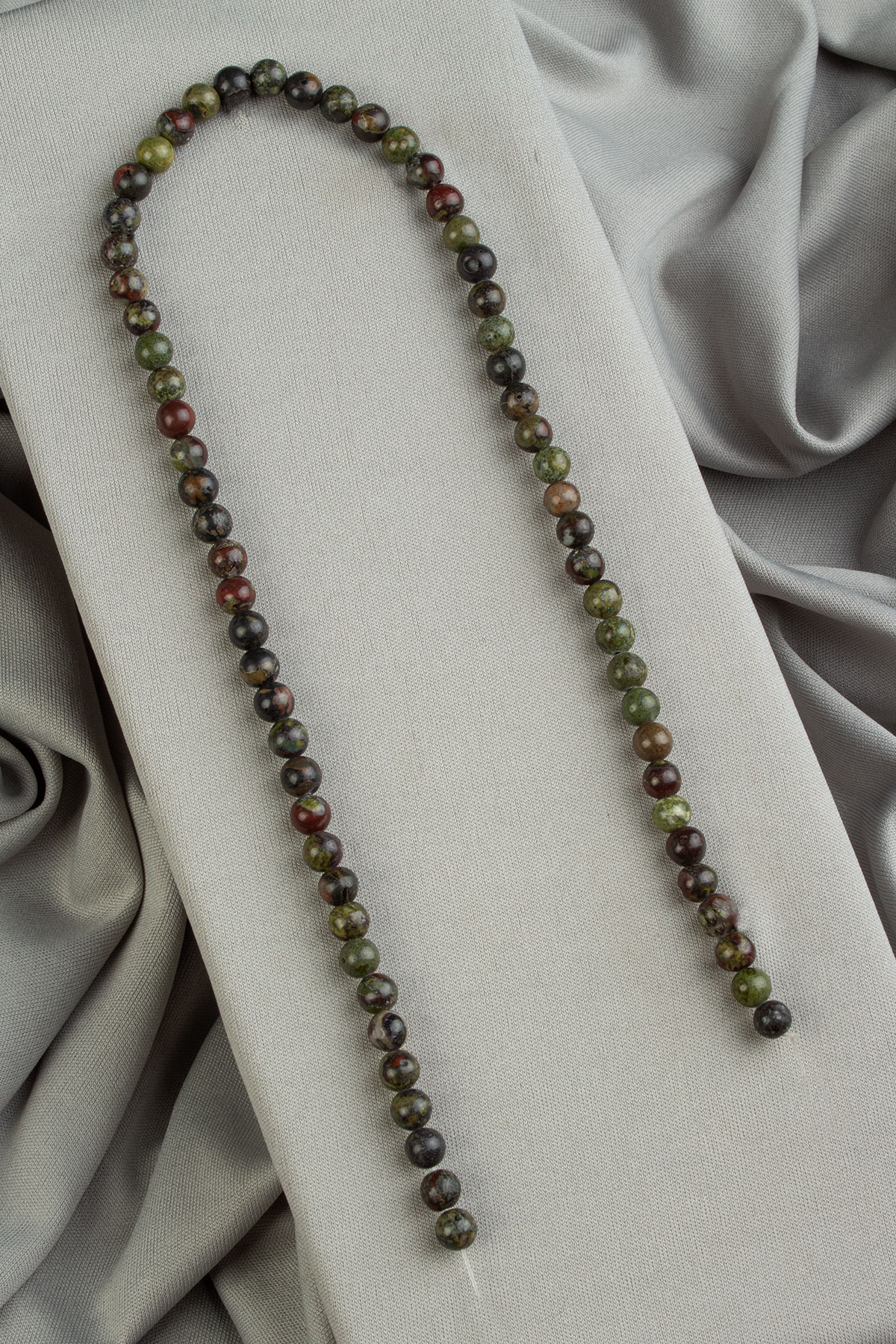 Kan Taşı Doğal Taş Parlak Küre Kesim 6mm Dizi [B+]