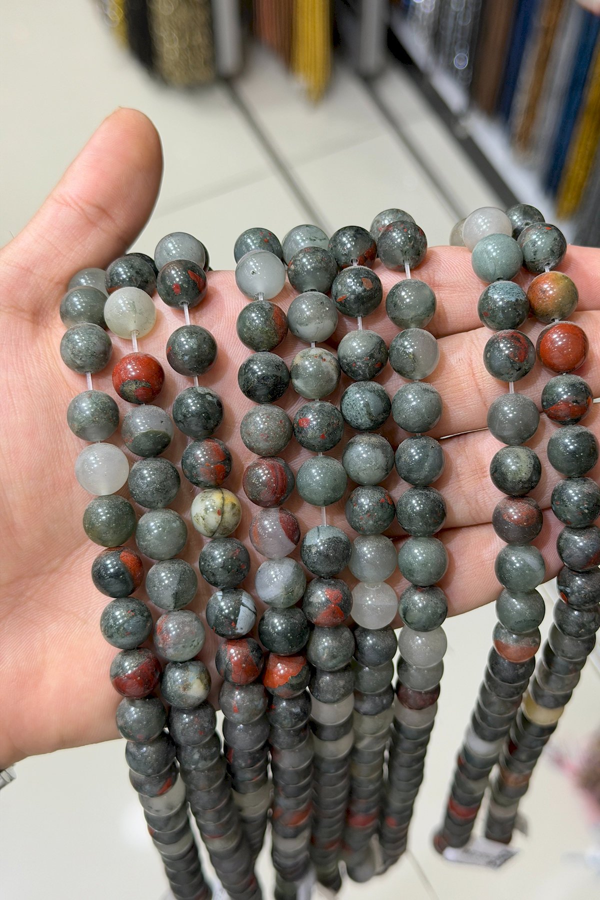 Kan Taşı Küre Kesim Parlak 10mm Doğal Taş Dizi [B]