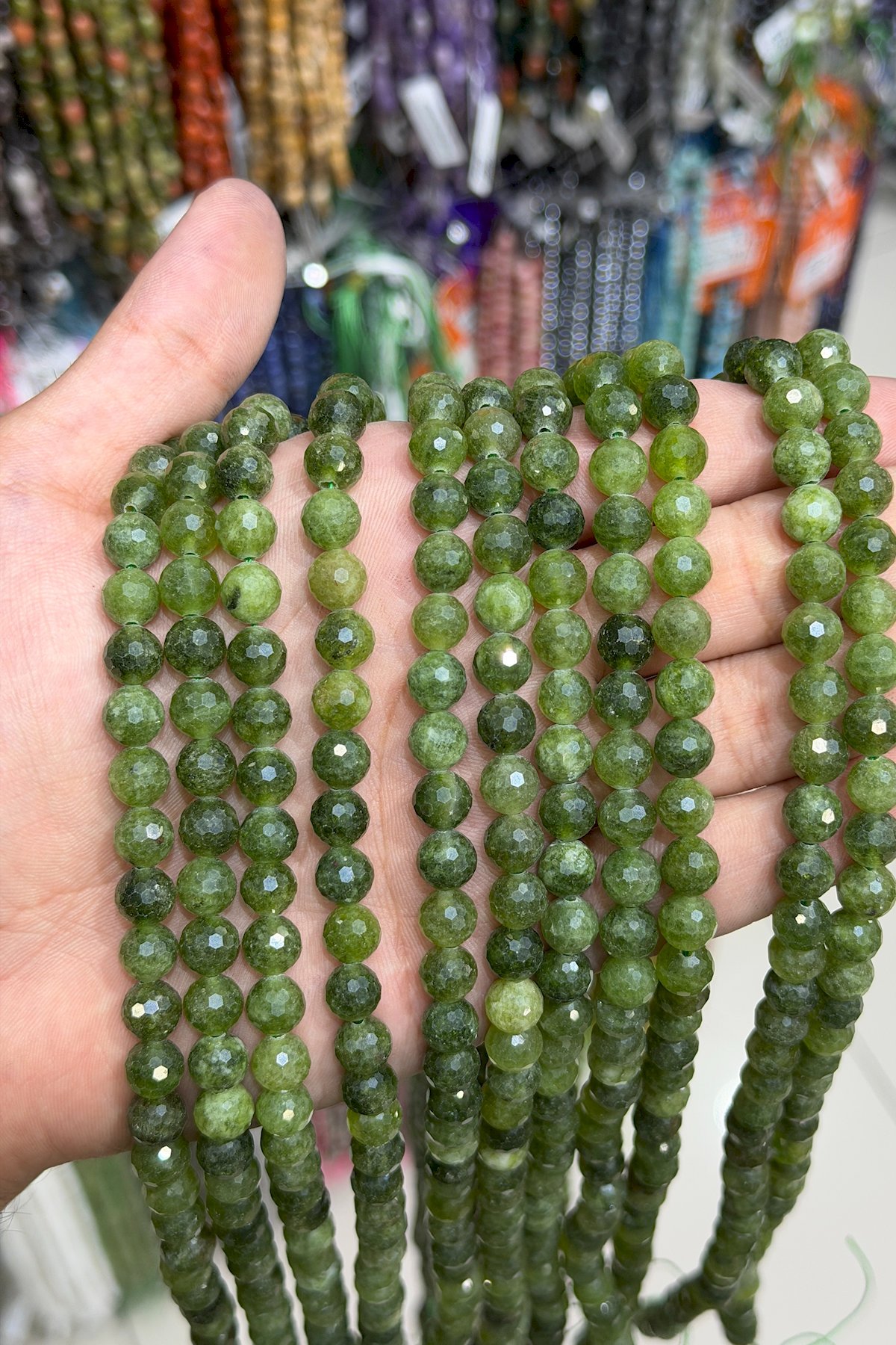 Kanada Yeşim Taşı Özel Kesim 8mm Doğal Taş Dizi