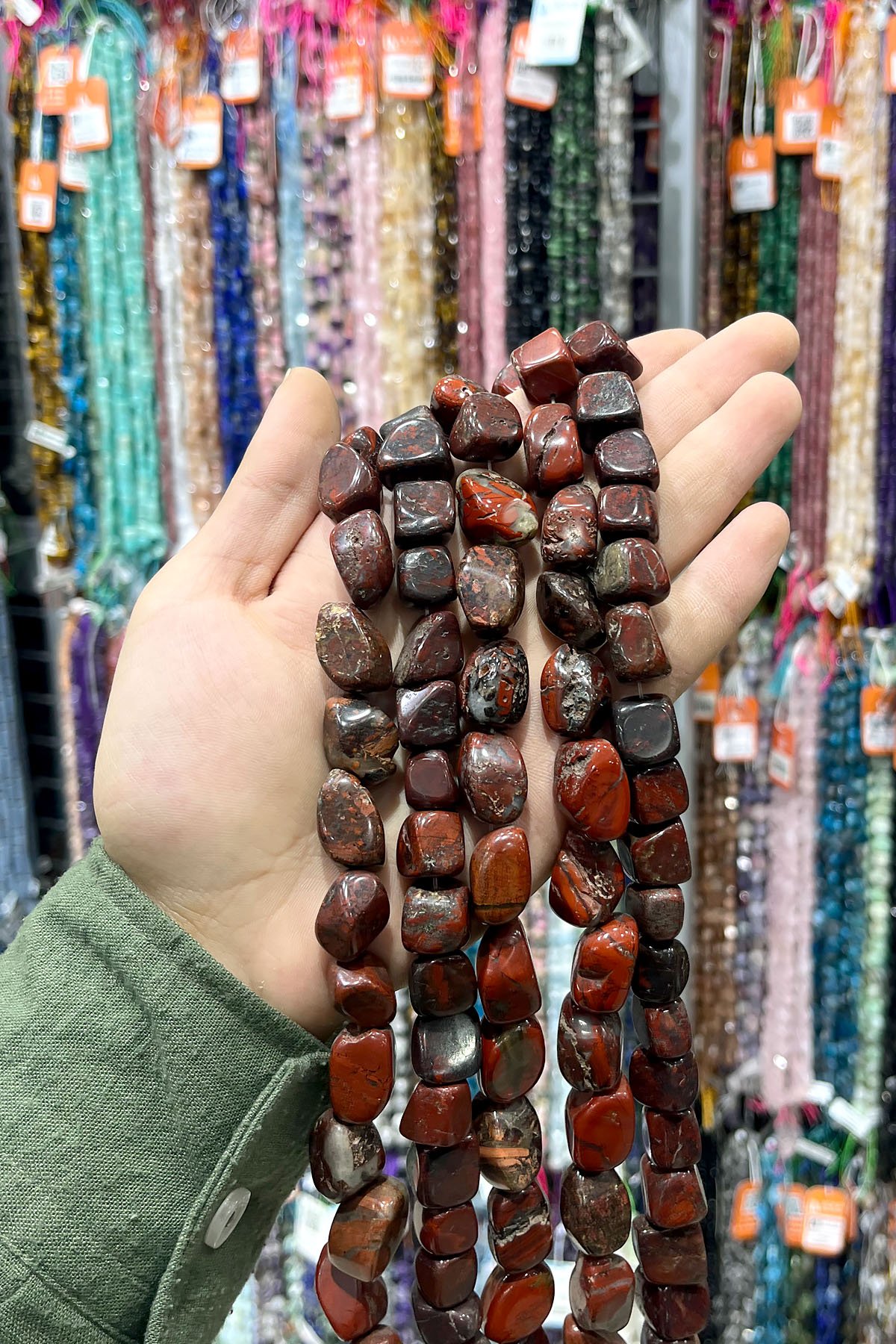 Kırmızı Jasper Doğal Taş Amorf Kesim 13x15mm Dizi