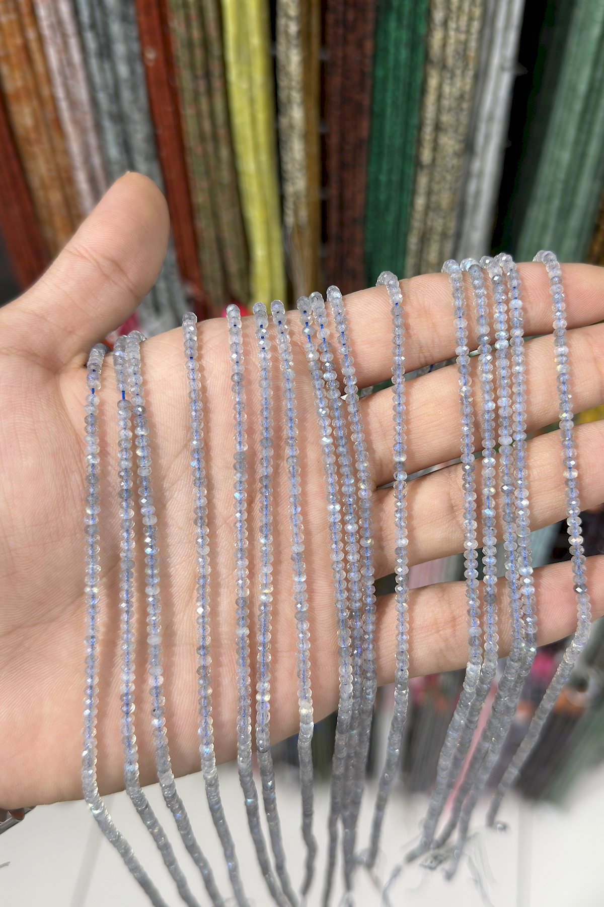 Labradorit Taşı Küre Kristal Kesim Parlak 3x2mm Doğal Taş Dizi