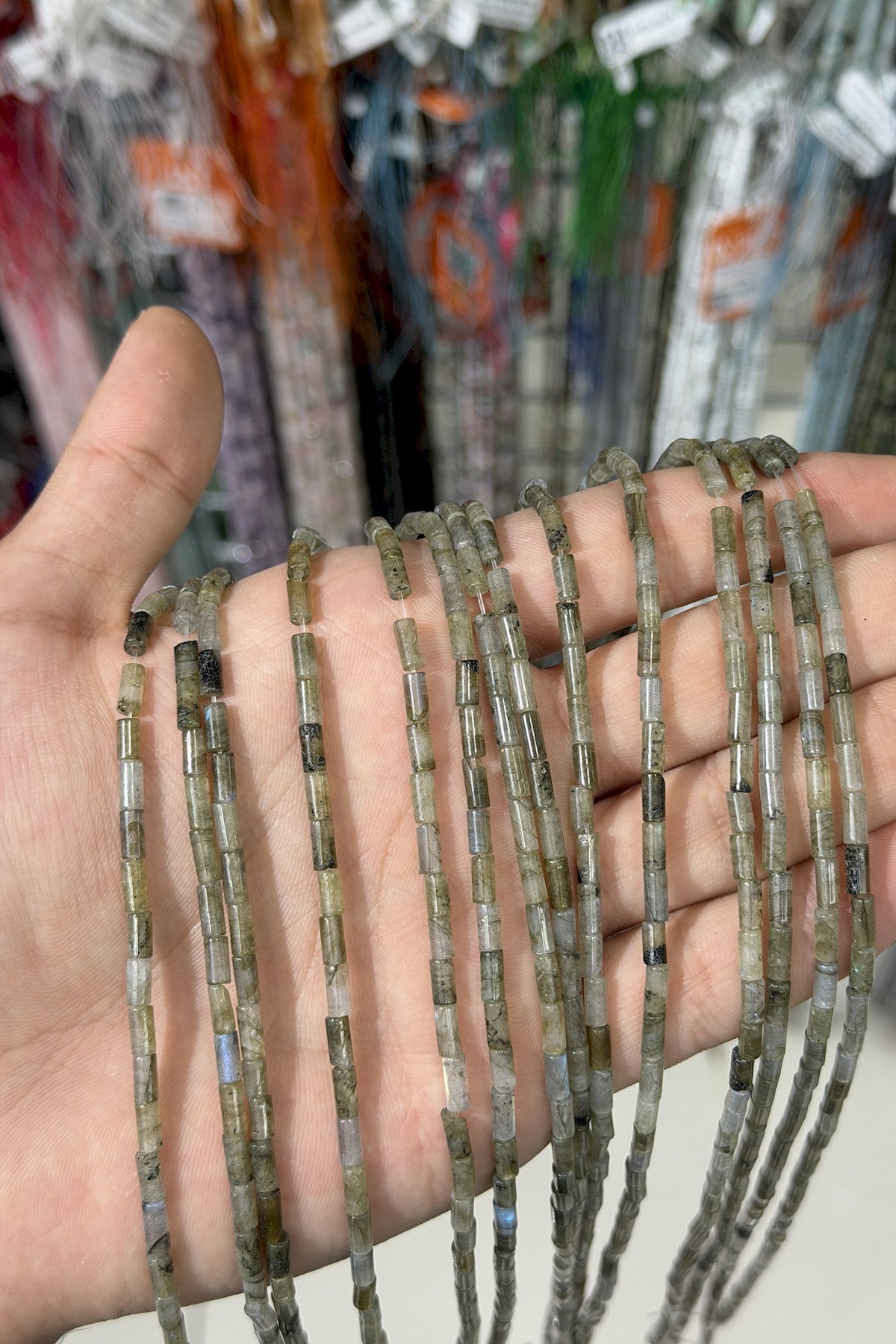 Labradorit Taşı Silindir Kesim Parlak 3x6mm Doğal Taş Dizi [AA]