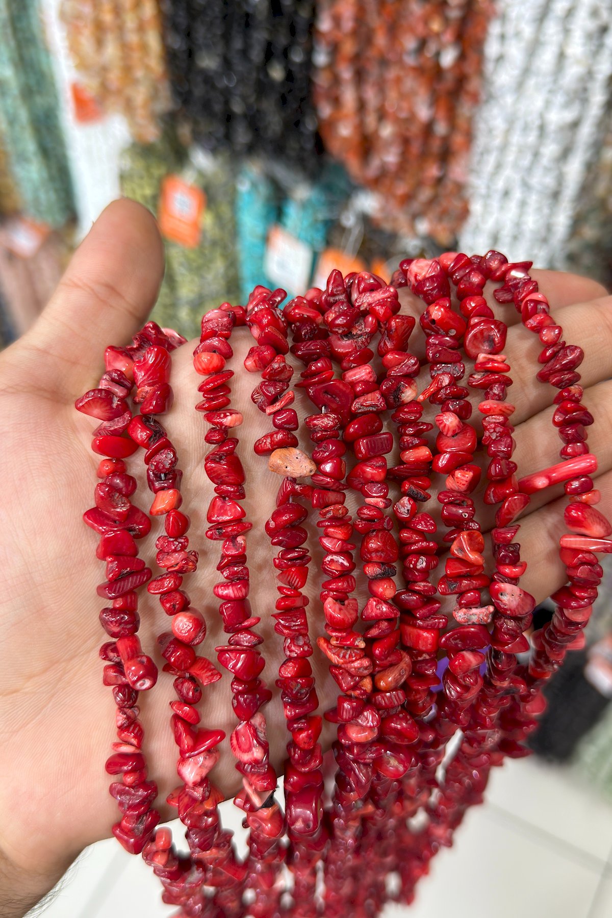 Mercan Doğal Kırık Taş Parlak 5x8mm Dizi