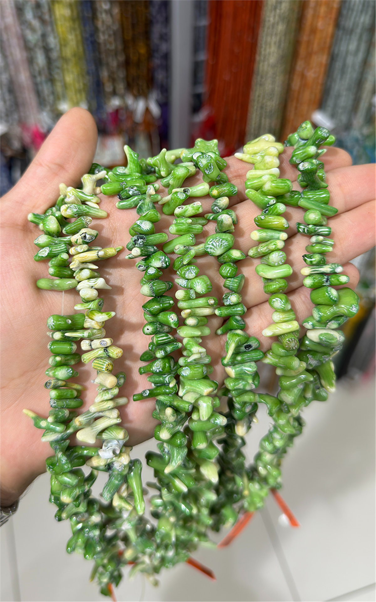 Mercan Doğal Taş Parlak Açık Yeşil Dal Mercan 5x15mm Dizi
