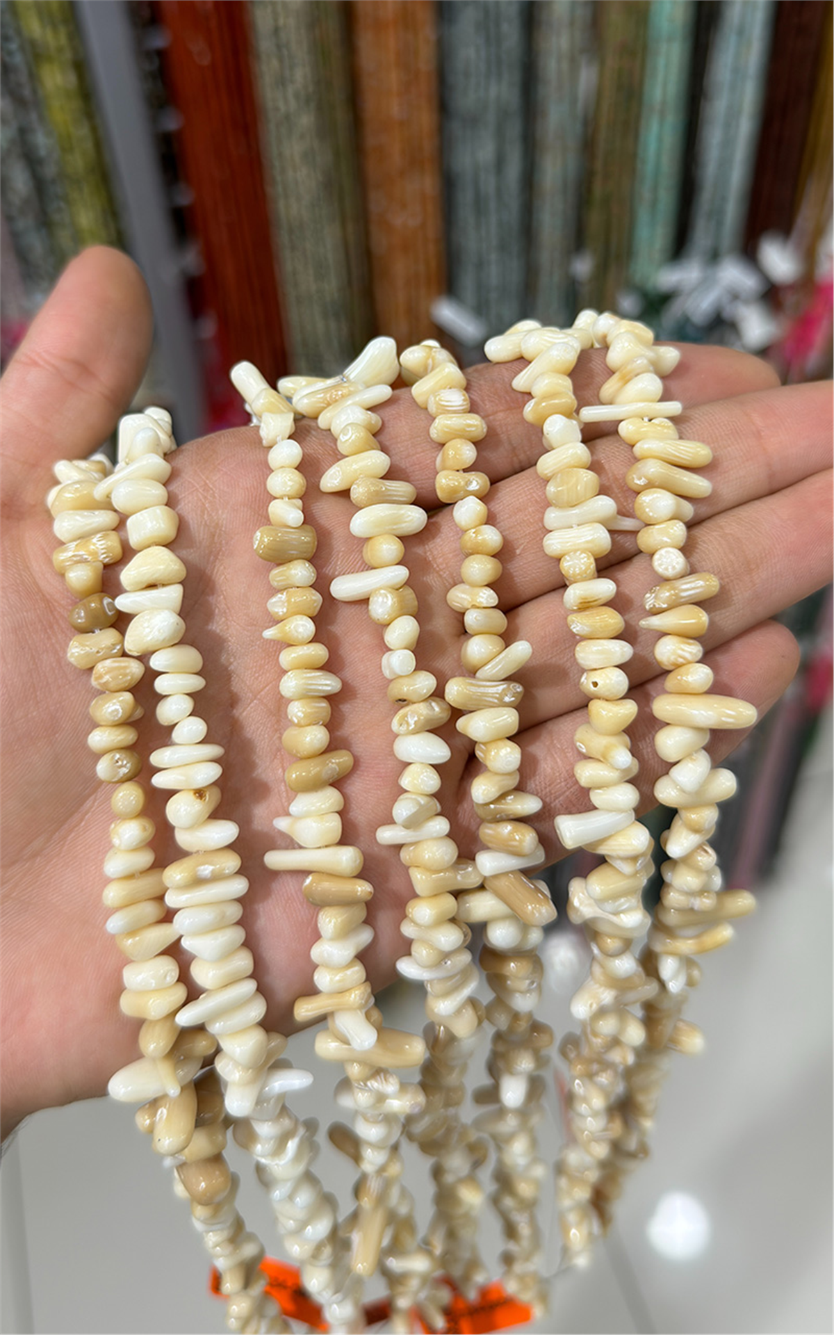 Mercan Doğal Taş Parlak Beyaz Kalın Dal Mercan 5x11mm Dizi