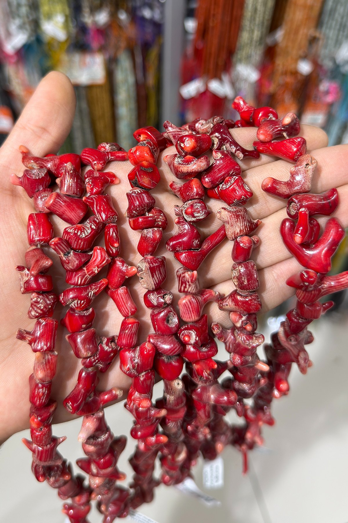 Mercan Doğal Taş Parlak Kırmızı Amorf 10x13mm Dizi