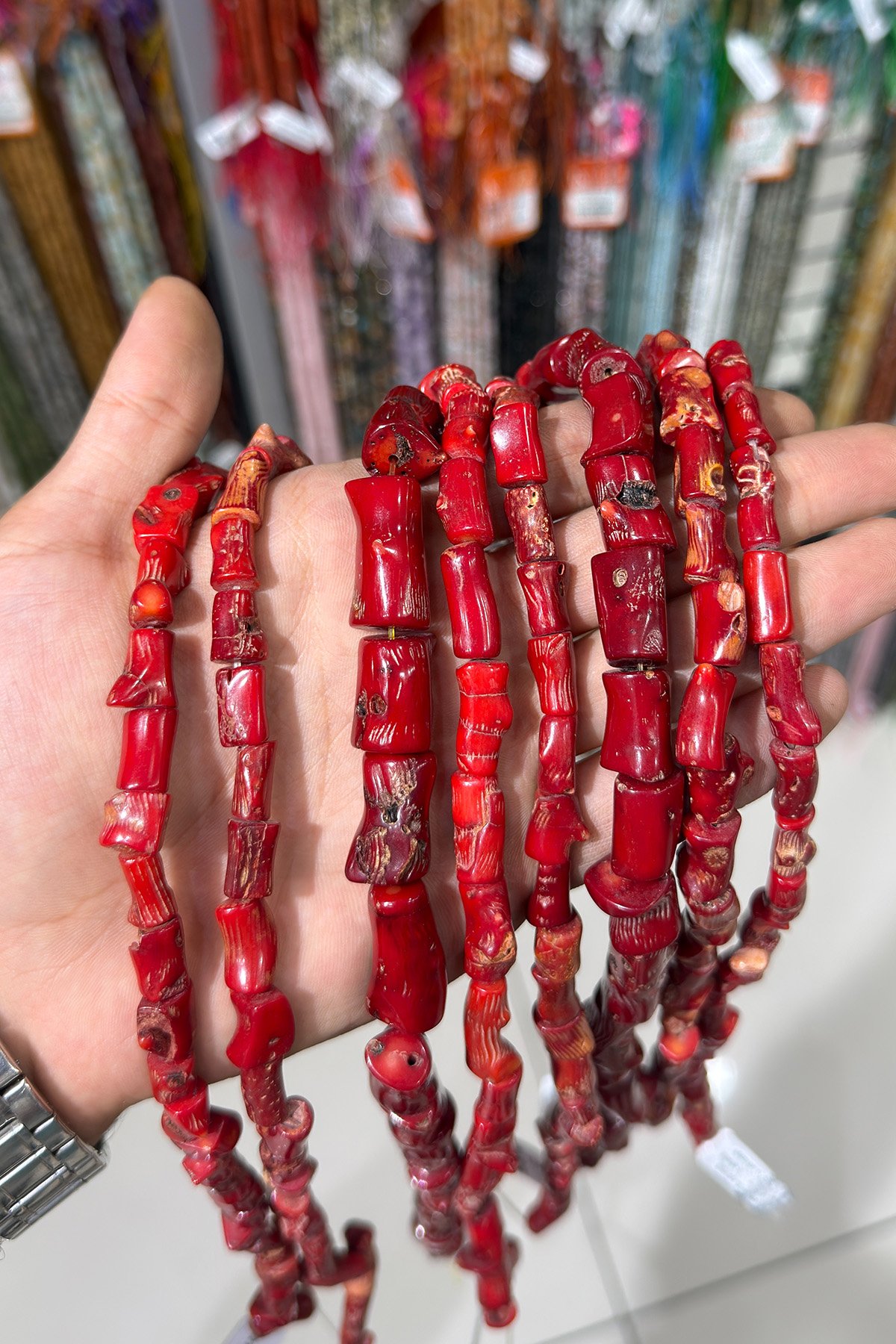 Mercan Doğal Taş Parlak Kırmızı Amorf Silindir 9x20mm