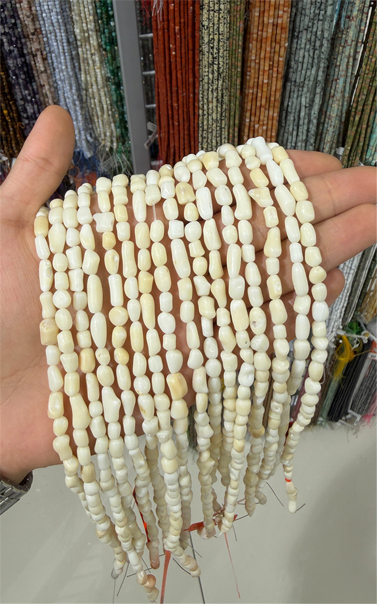 Mercan Taşı Parlak Beyaz Doğal Taş Dizi [AA]
