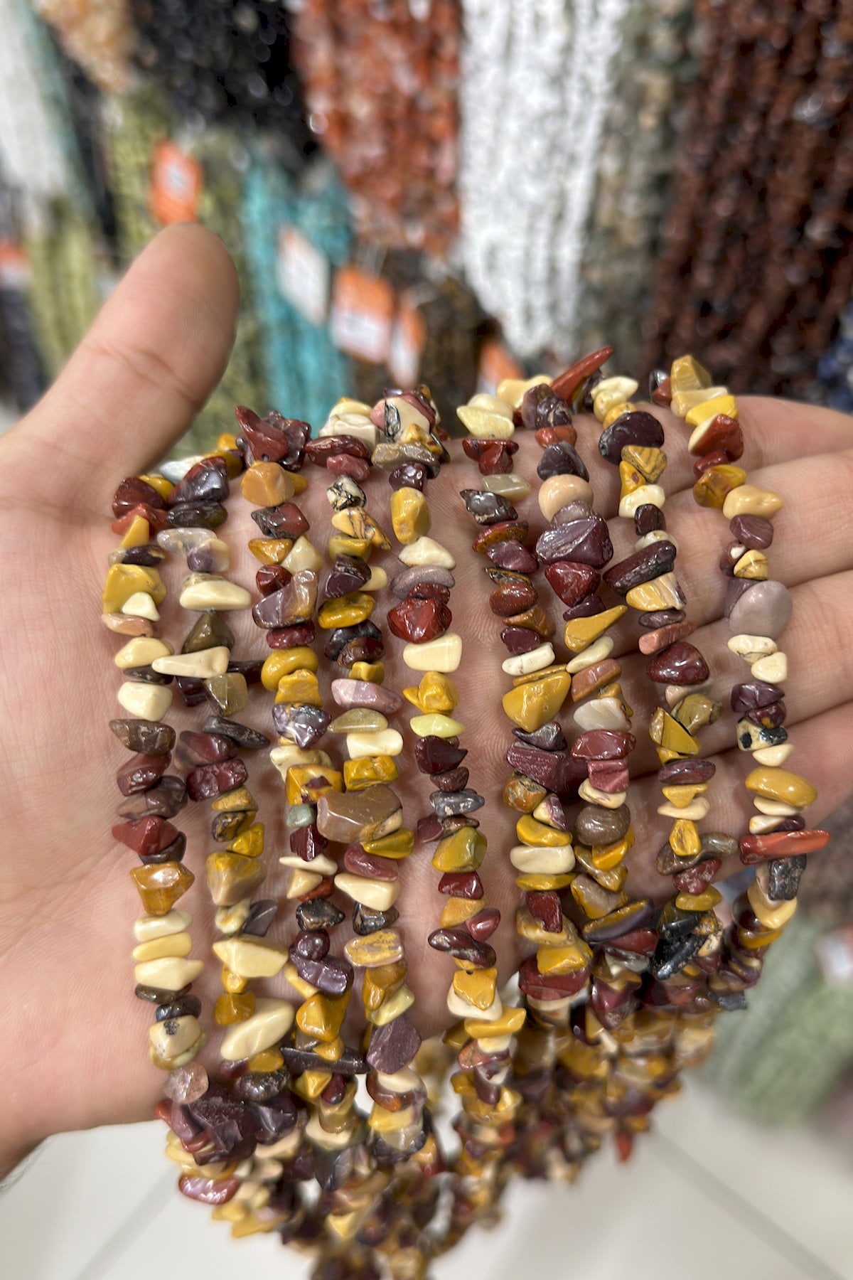 Mokait Jasper Kırık Taş Orta Boy Parlak 5x8mm Doğal Taş Dizi