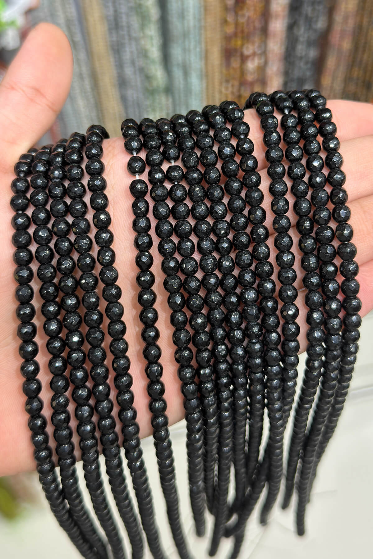 Oniks Taşı Küre Faset Kesim Parlak 6mm Doğal Taş Dizi [AB]