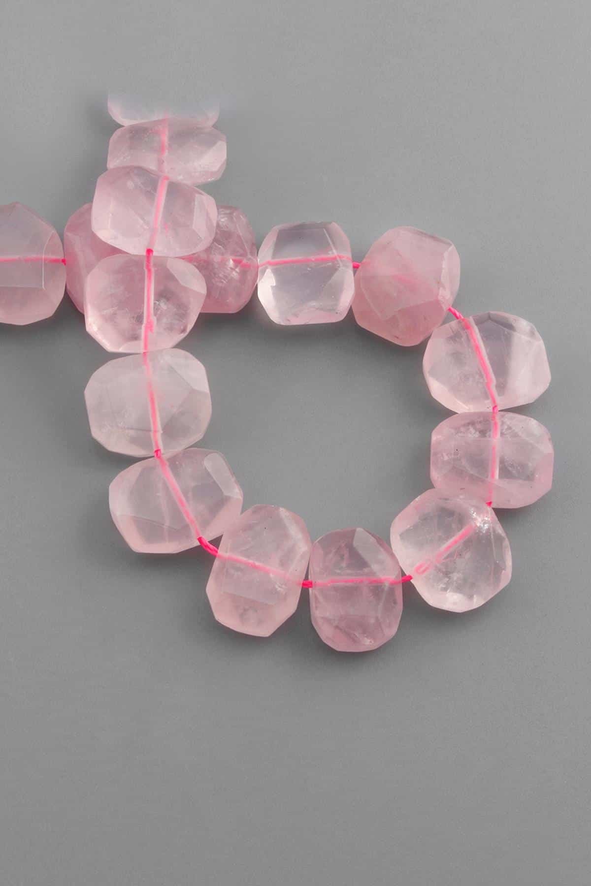 Pembe Kuvars Taşı Yassı Dikdörtgen Kesim 20x15mm Doğal Taş Dizi