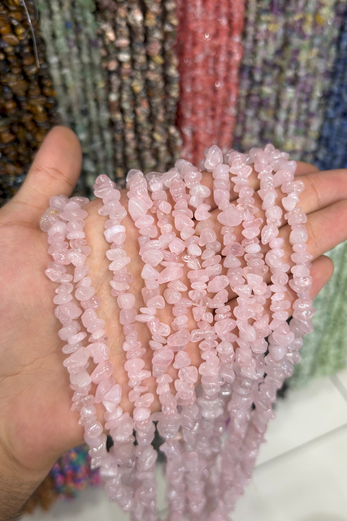 Pembe Kuvars Kırık Taş Orta Boy Parlak 5x8mm Doğal Taş Dizi