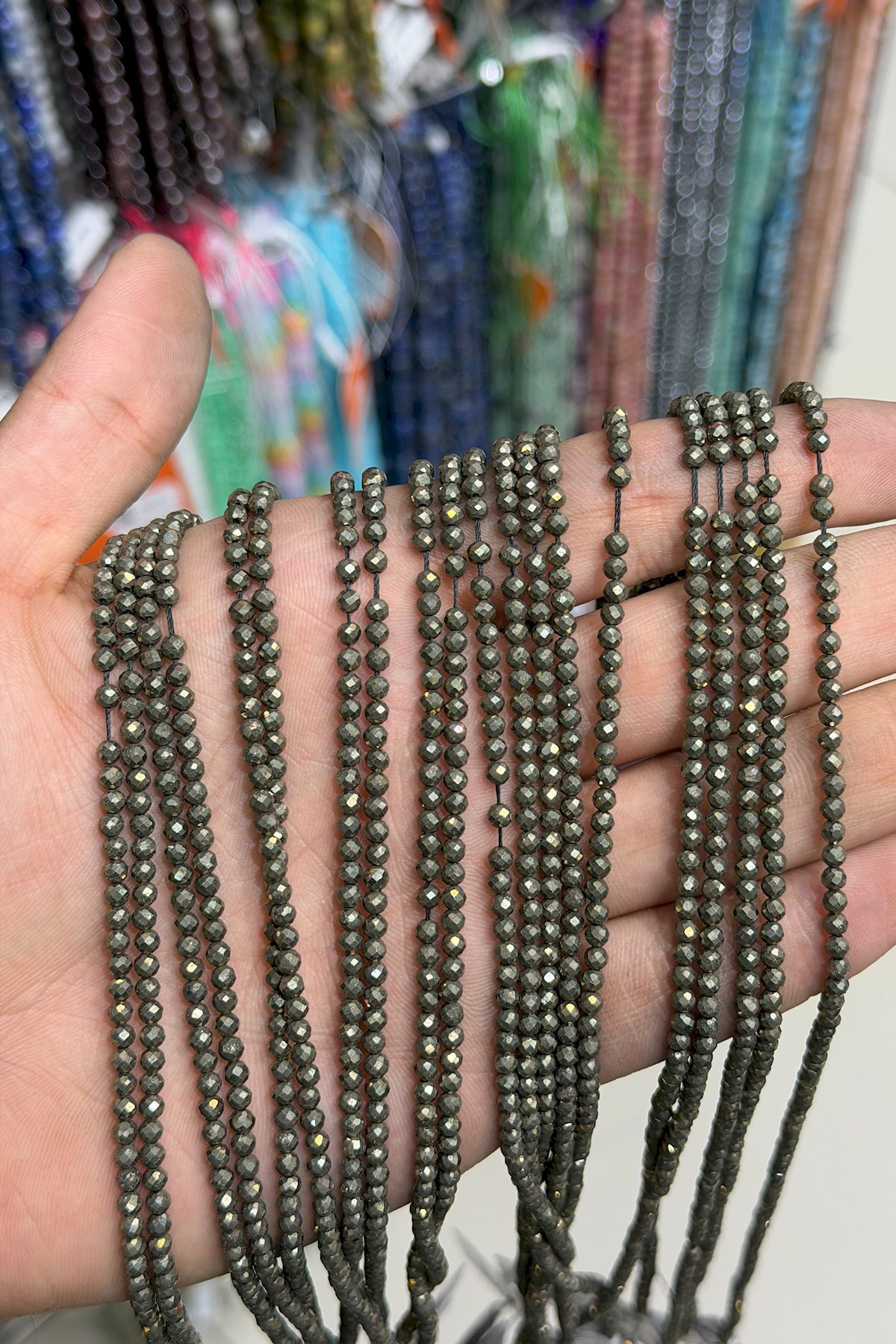 Pirit Taşı Küre Kristal Kesim Parlak 3mm Doğal Taş Dizi [AA]
