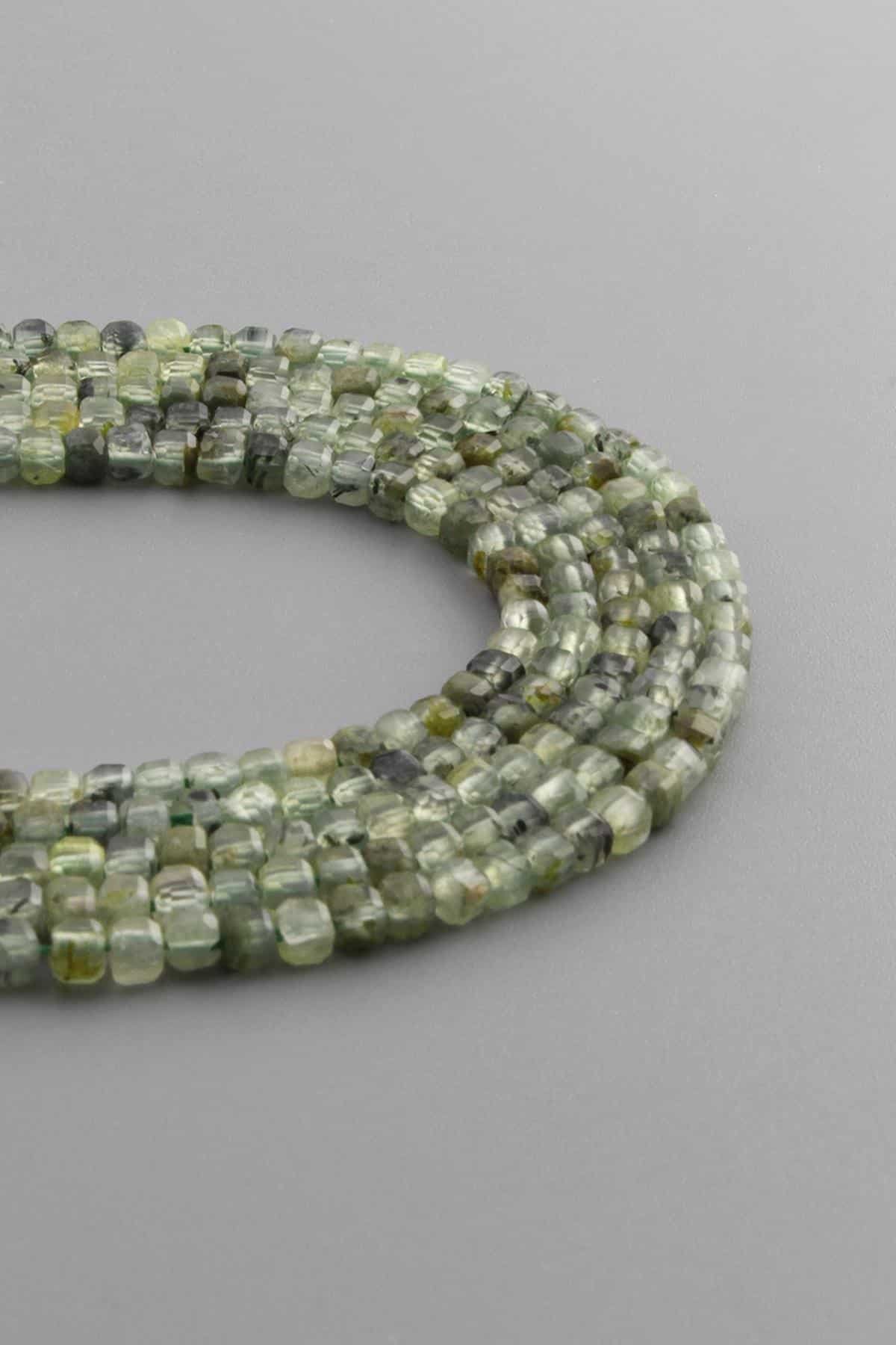 Prehnit Taşı Küp Kristal Kesim Parlak 3x3mm Doğal Taş Dizi