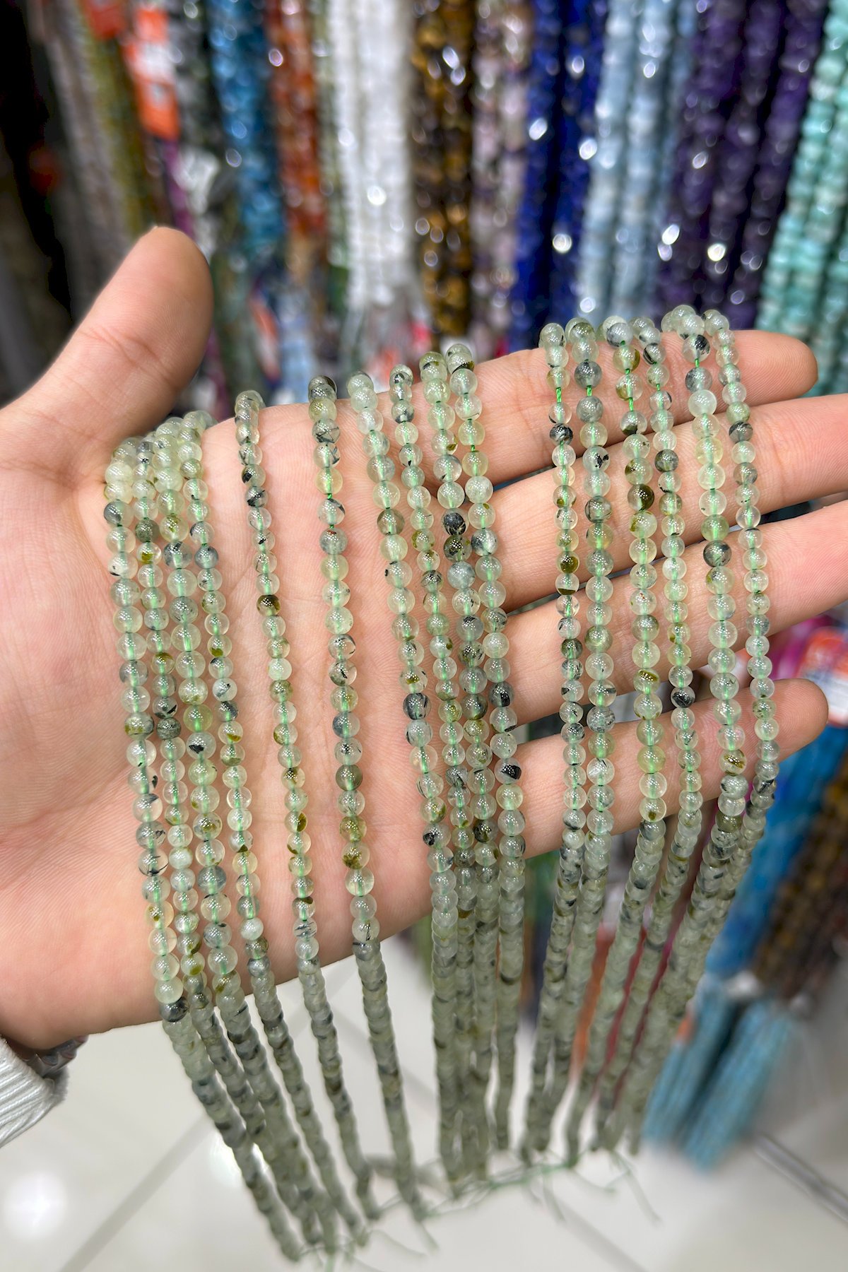 Prehnit Taşı Küre Kesim Parlak 4mm Doğal Taş Dizi [AA]