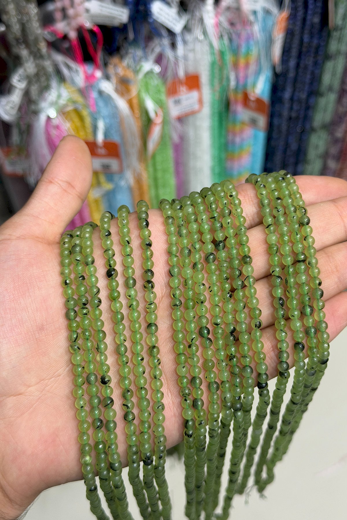 Prehnit Taşı Küre Kesim Parlak 4mm Doğal Taş Dizi [AB+]