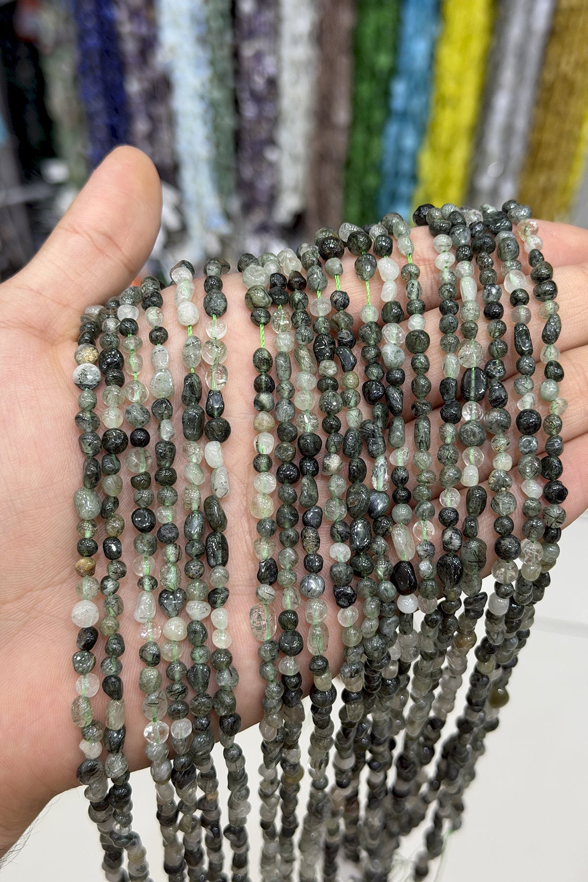 Prehnit Doğal Taş Parlak Tımbıl Kesim 4x6mm Dizi