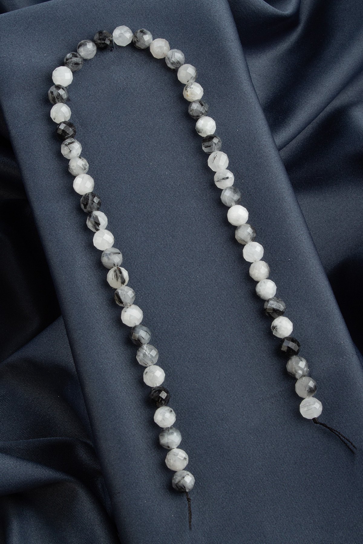 Rutil Kuvars Doğal Taş Parlak Siyah Küre Kristal Kesim 8mm Dizi [AA]