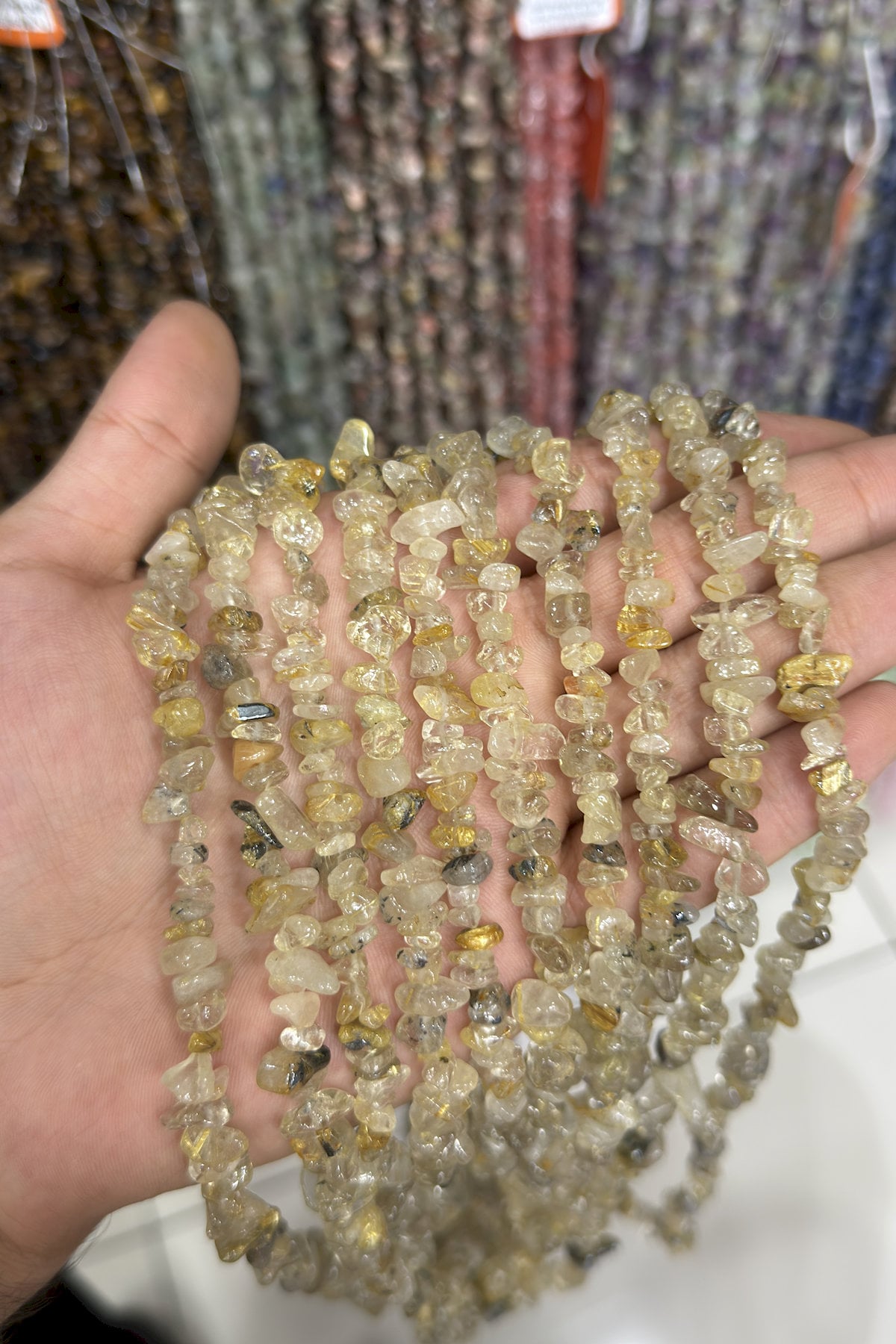 Rutil Kuvars Kırık Taş Orta Boy Parlak 5x8mm Doğal Taş Dizi