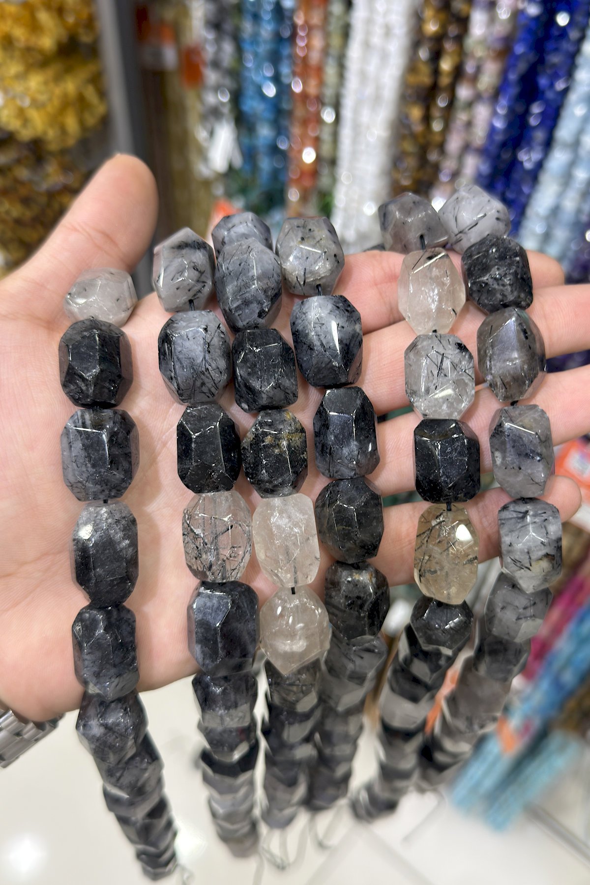 Rutil Kuvars Taşı Amorf Kesim 15x20mm Doğal Taş Dizi