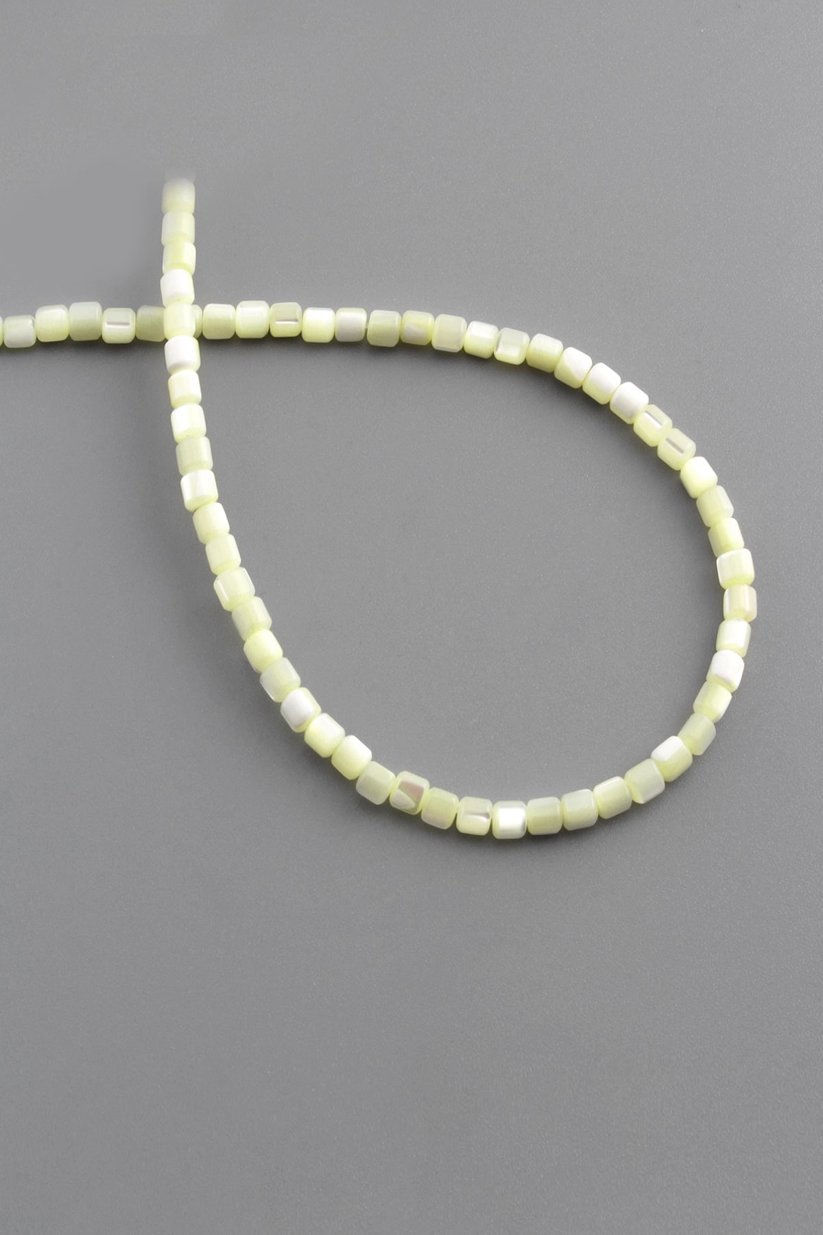 Sedef Doğal Taş Parlak Krem Dore Kesim 3x3mm Dizi [Ab+]