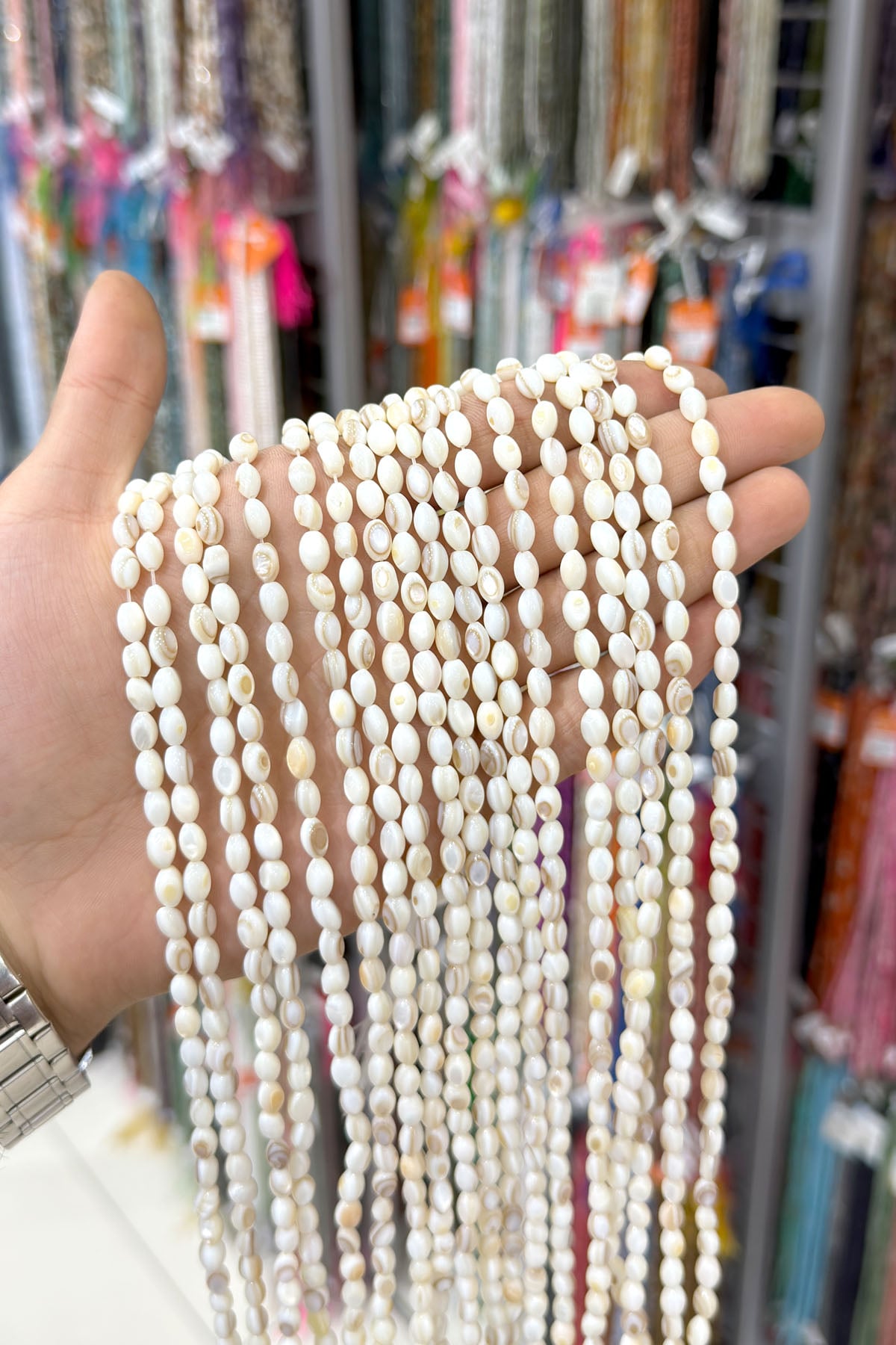 Sedef Taşı Arpa Kesim Parlak Kırık Beyaz 6x8mm Doğal Taş Dizi [AA]